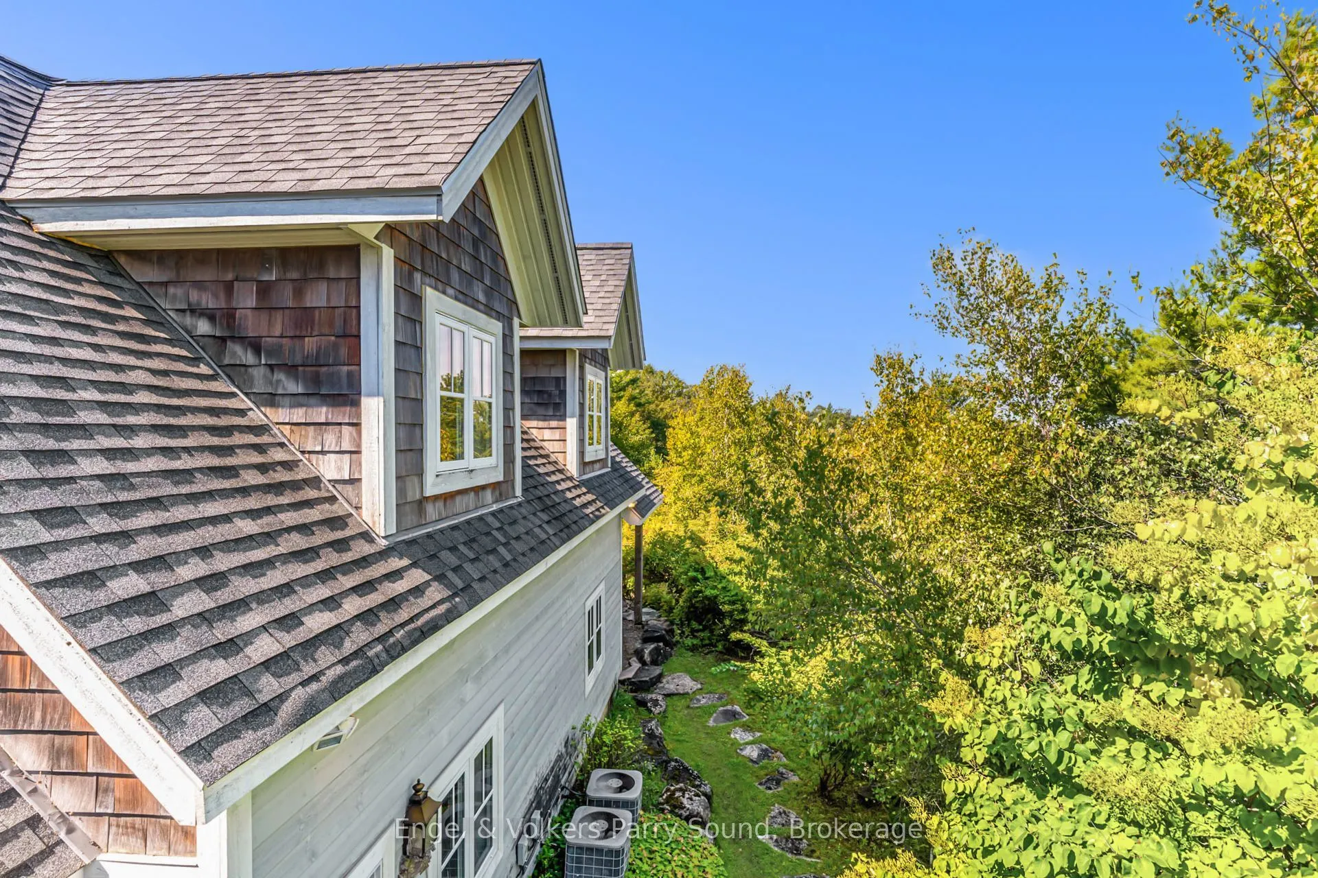 22 Beacon Point Drive