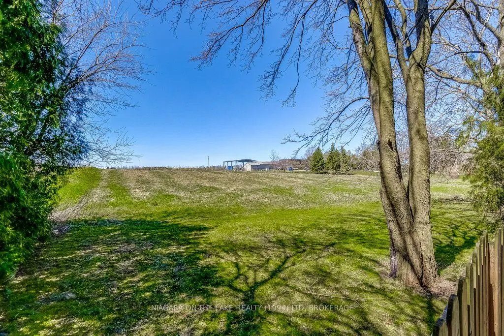 15906 NIAGARA RIVER Parkway