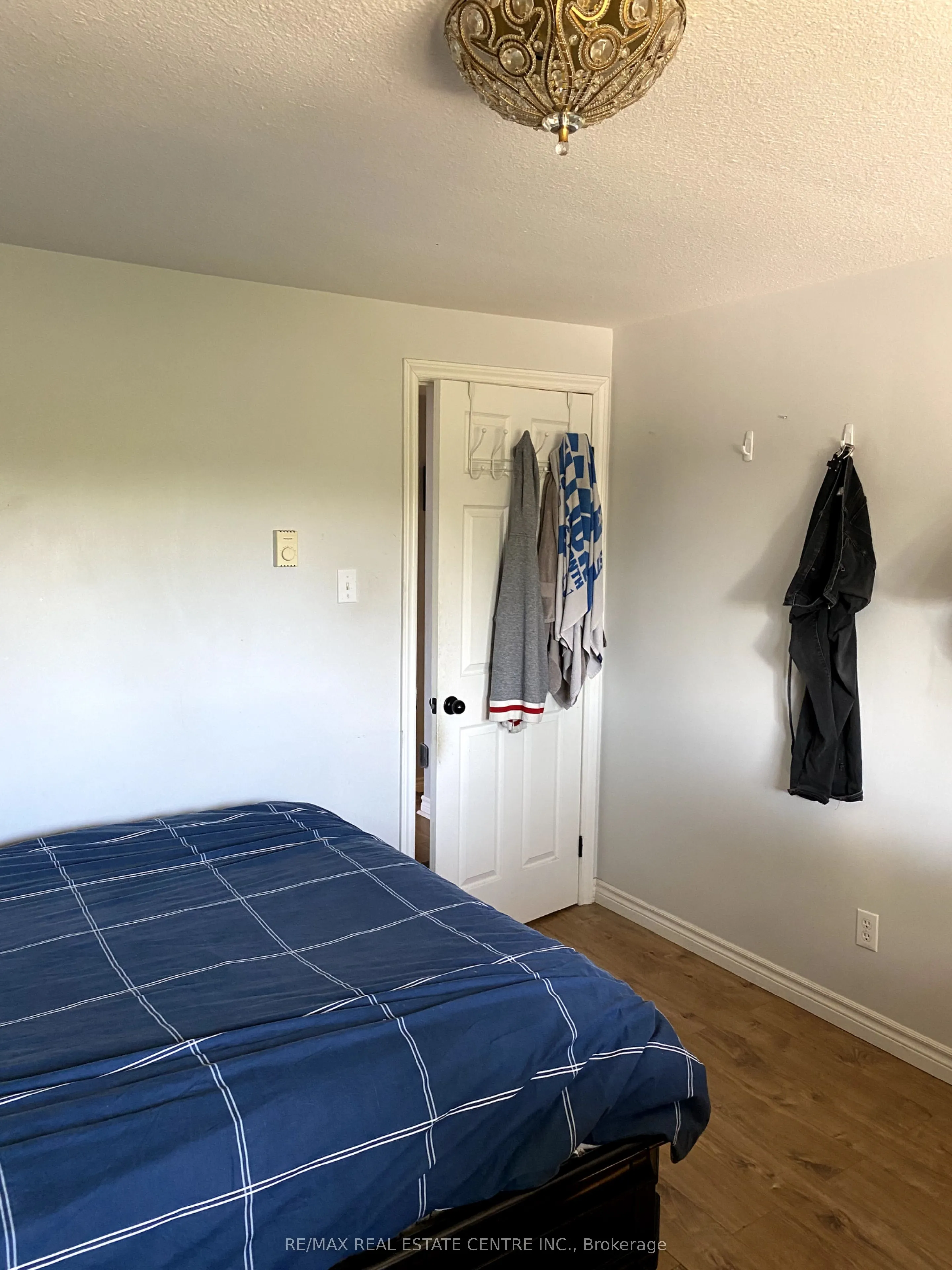 14 Chalmers Street S, #4