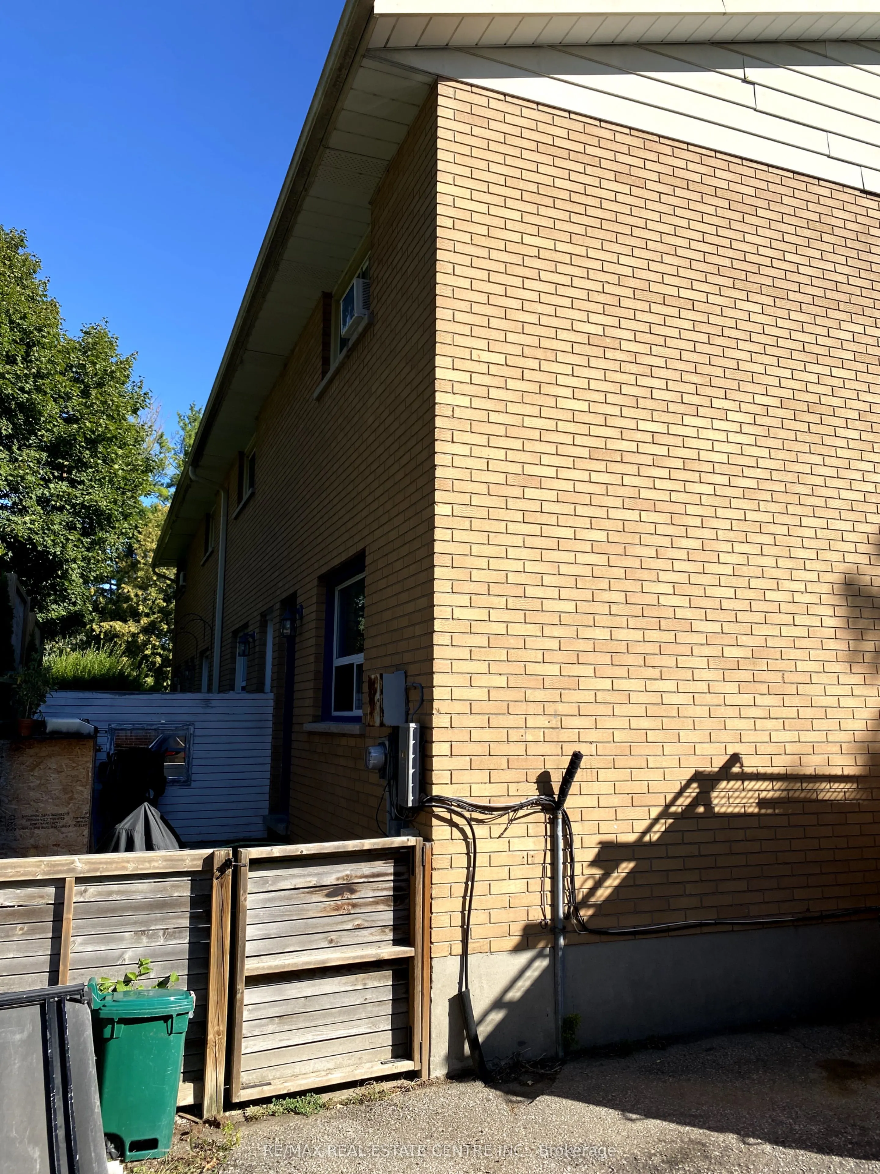 14 Chalmers Street S, #4