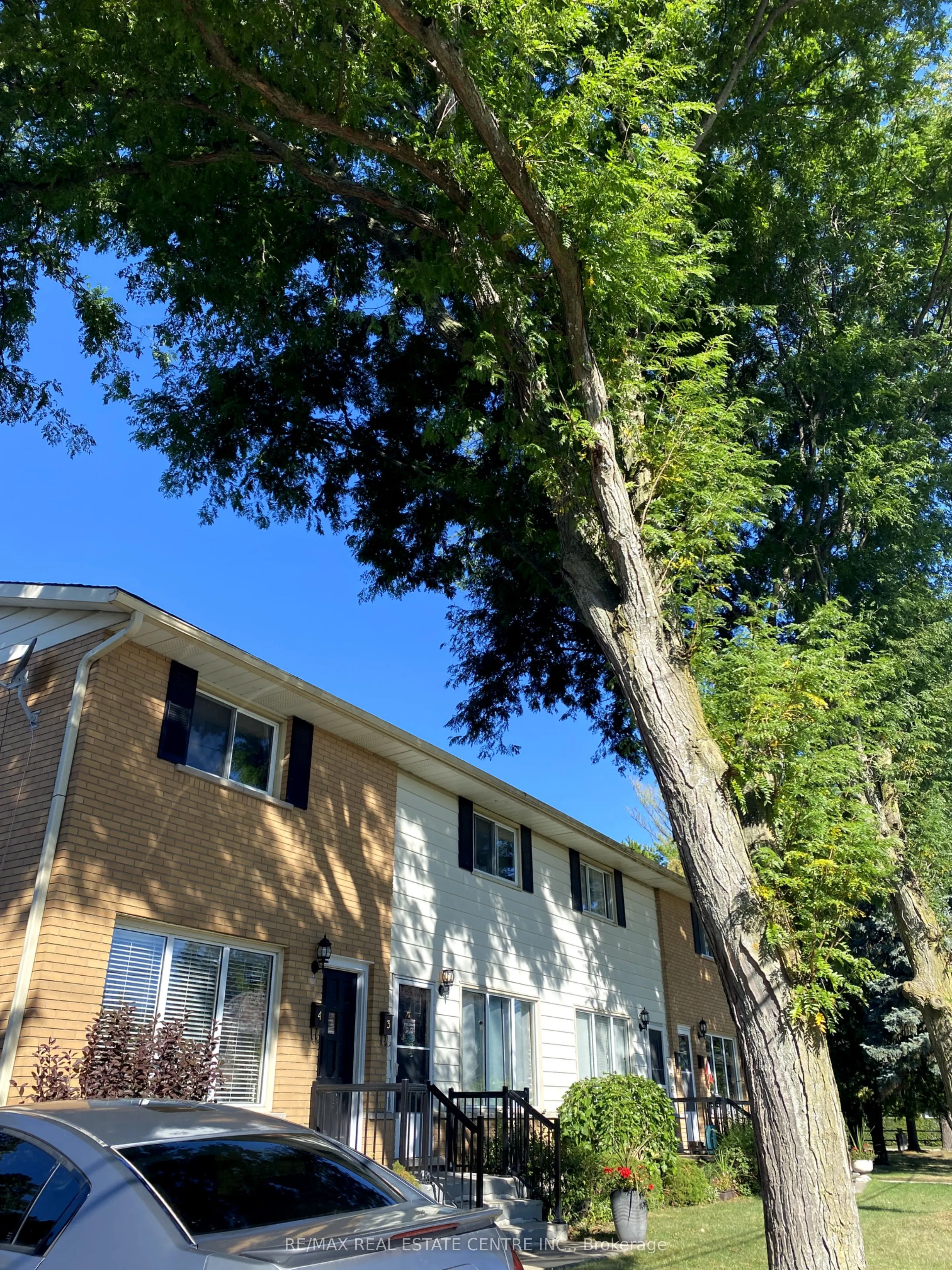 14 Chalmers Street S, #4