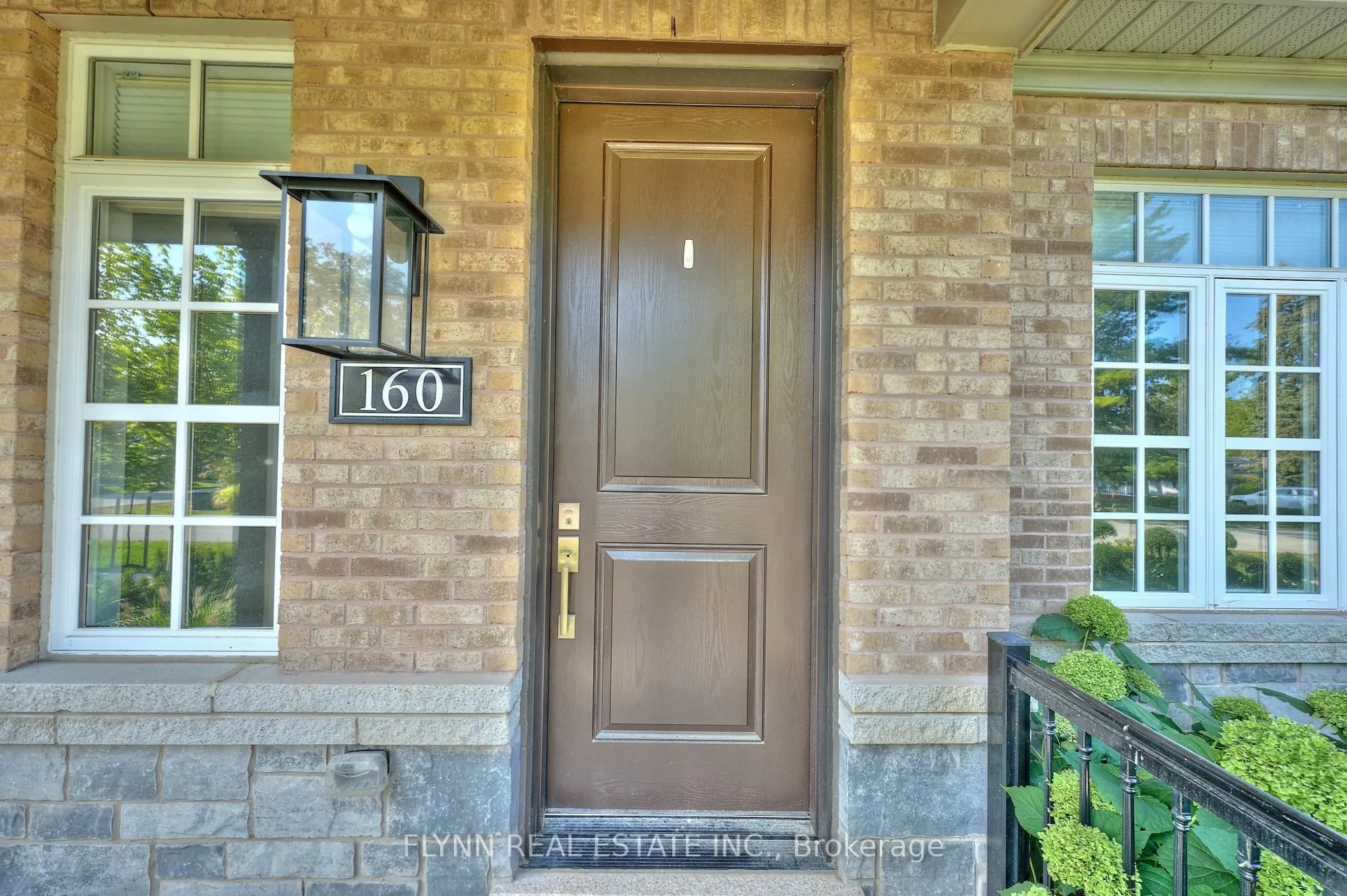160 ANNE Street