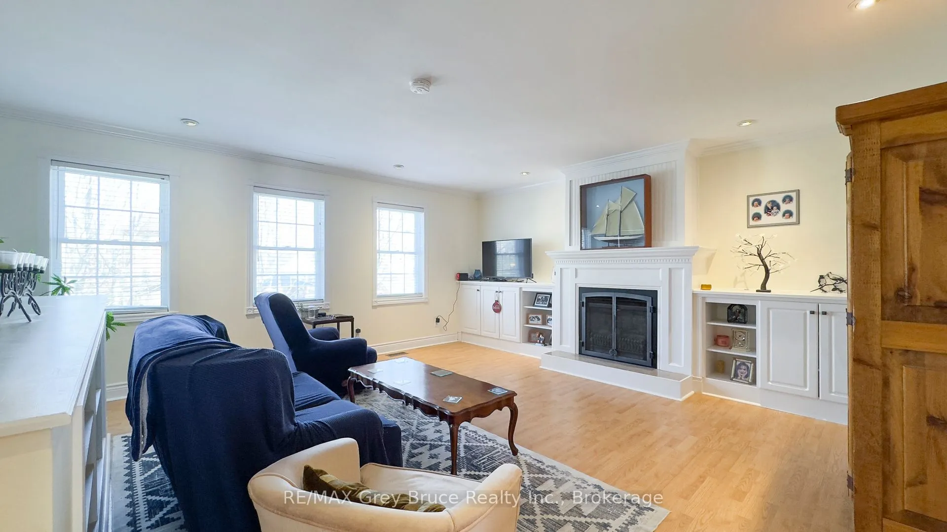 440 11th "B" Street W