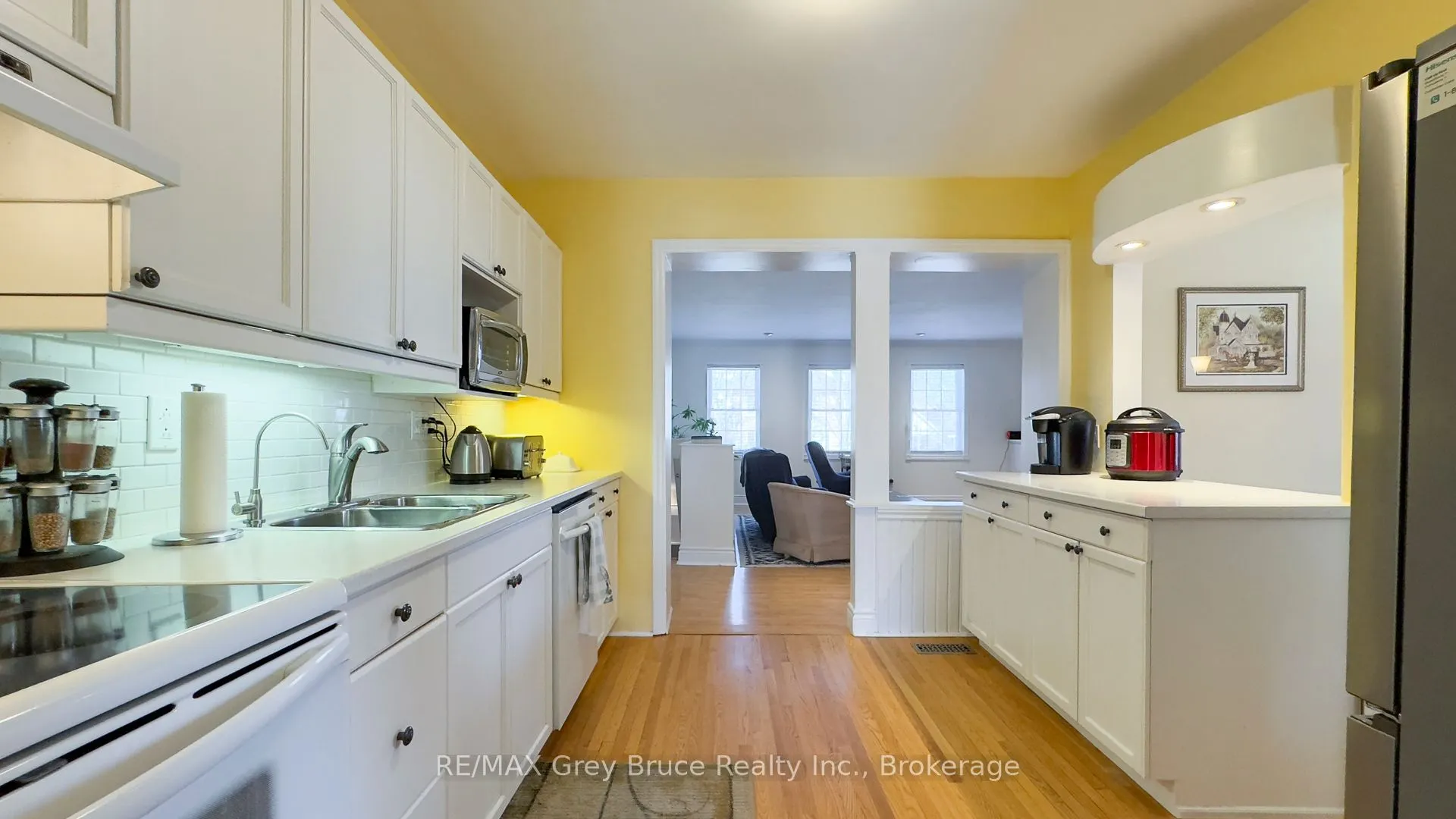 440 11th "B" Street W
