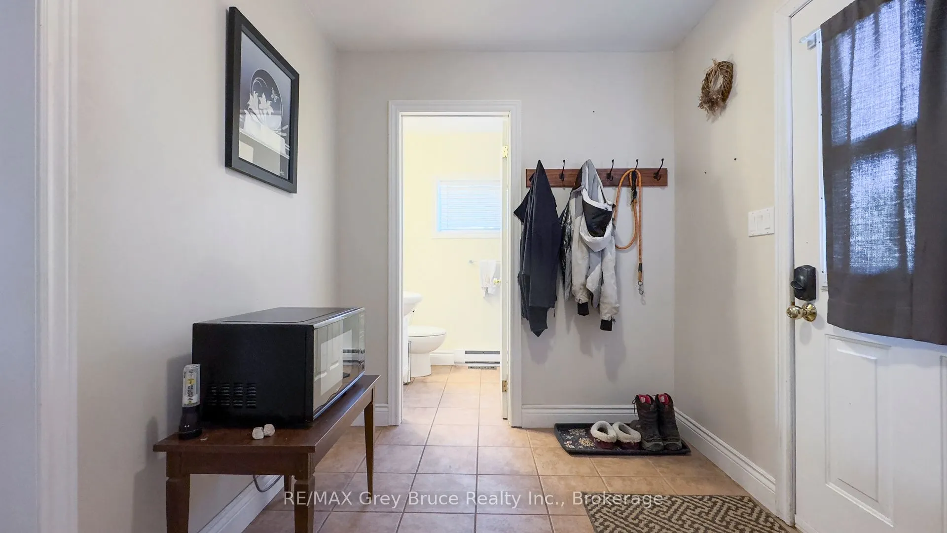 440 11th "B" Street W
