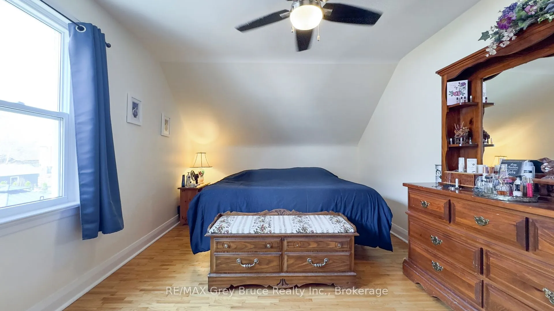 440 11th "B" Street W