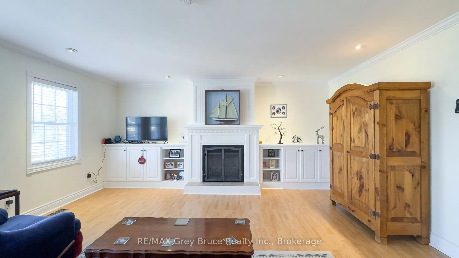 440 11th "B" Street W