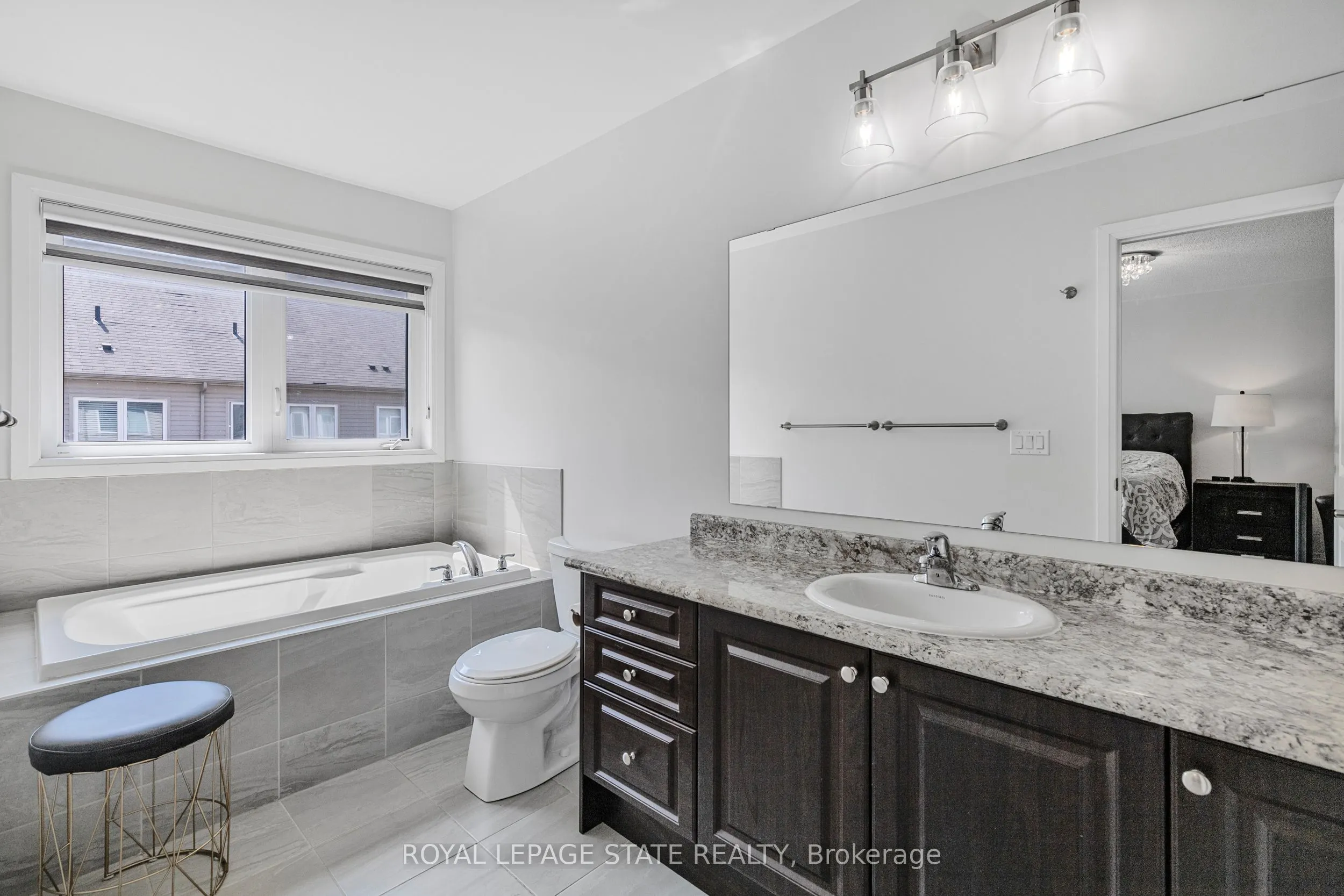 4102 Fracchioni Drive