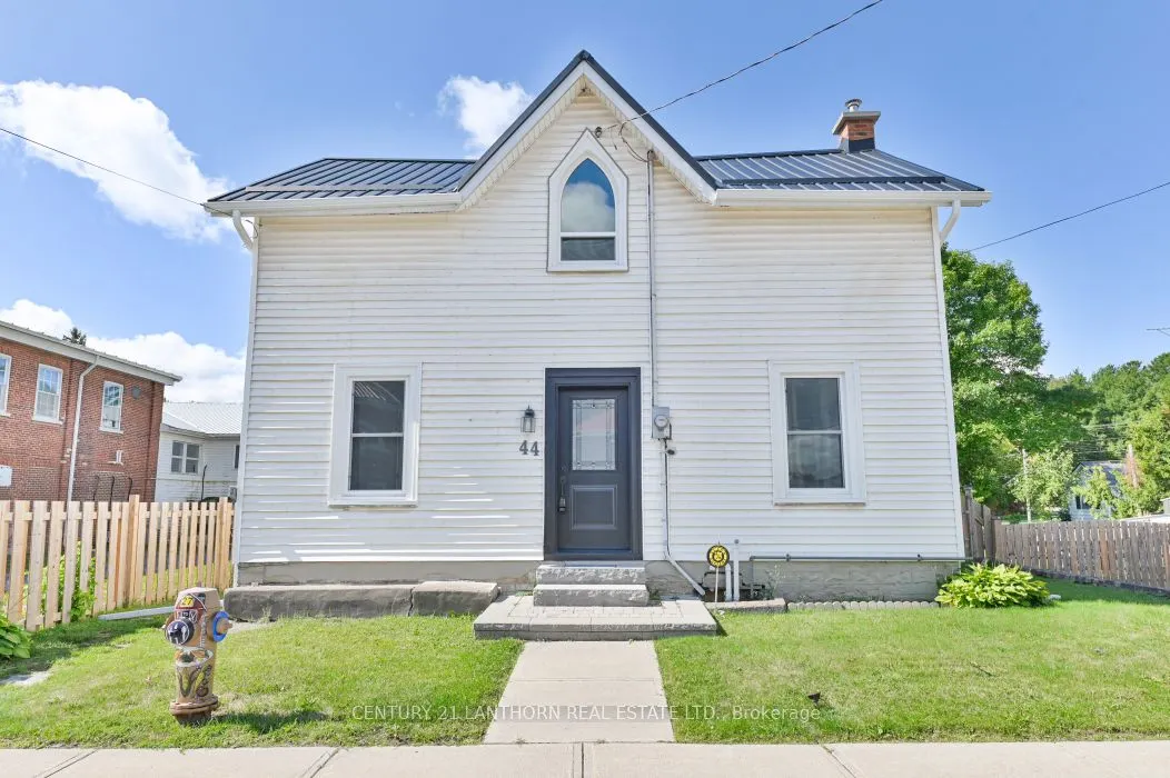 44 Metcalf Street