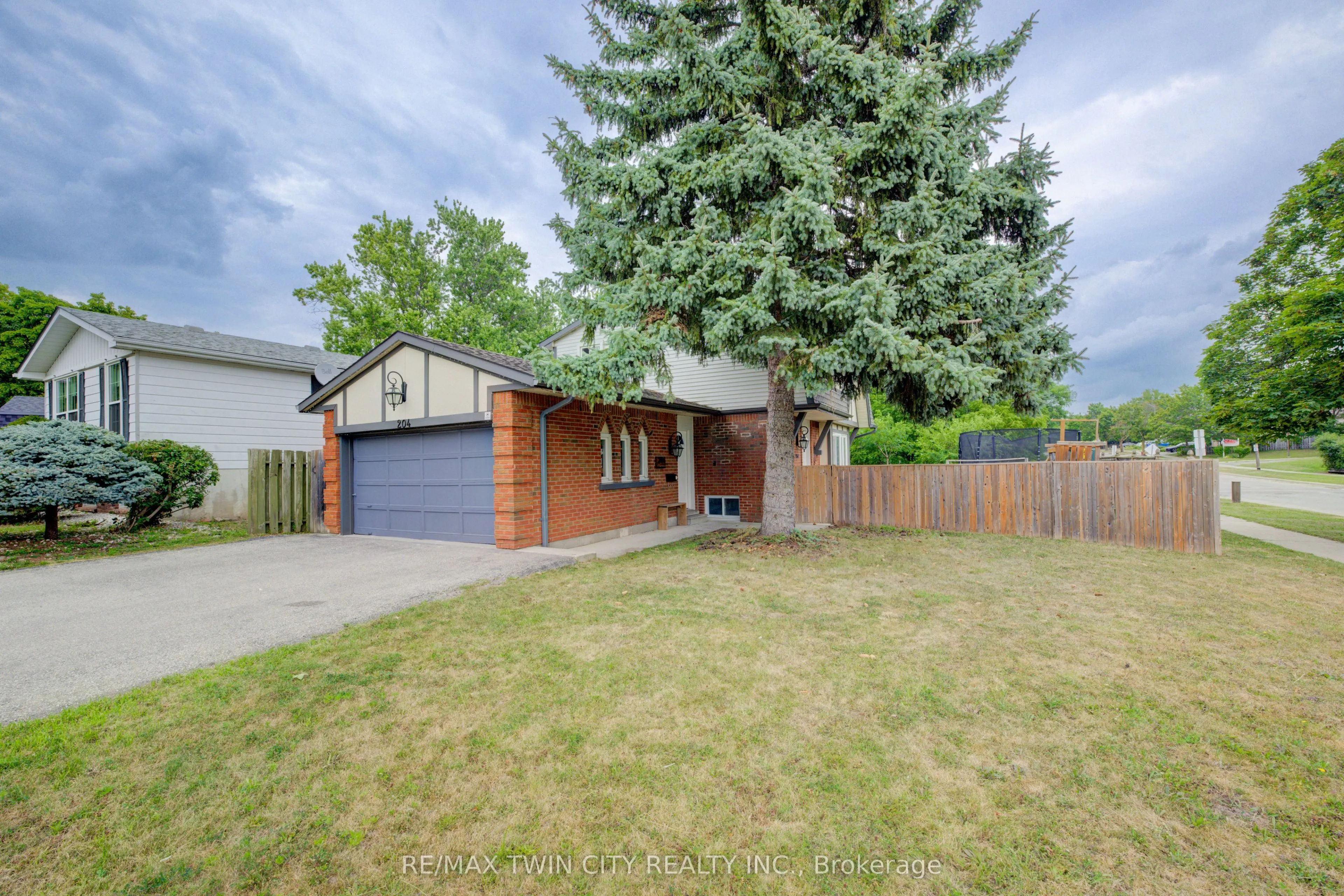 204 Country Hill Drive