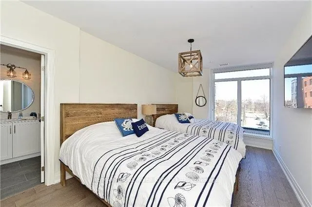 169 Division Street, #304