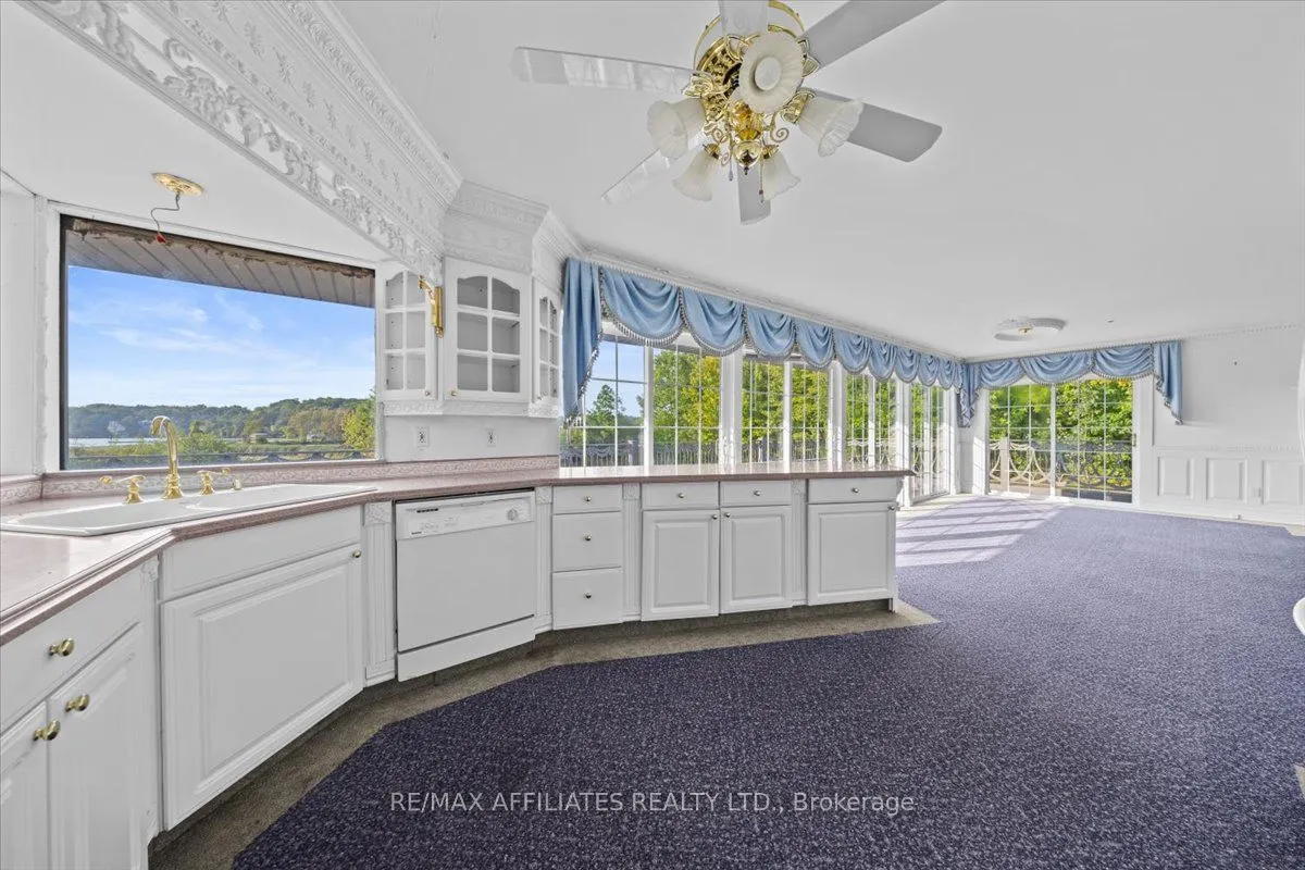 1215 Narrows Lock Road