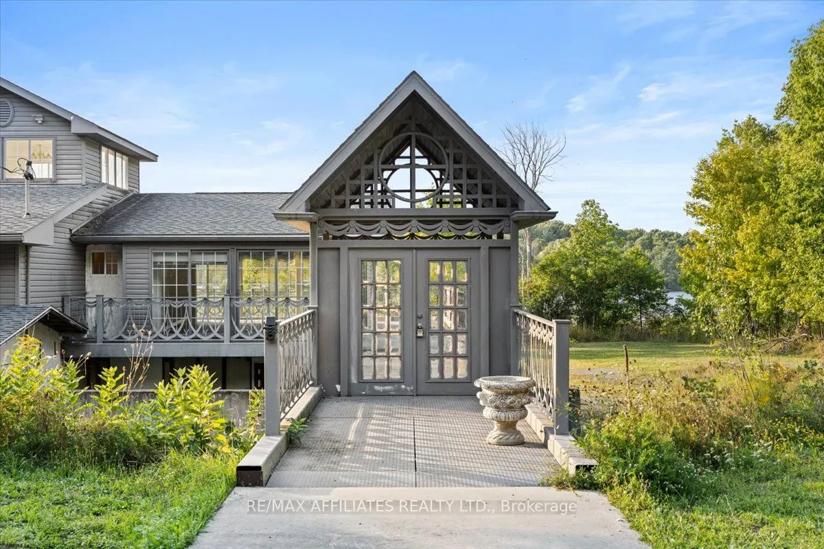 1215 Narrows Lock Road