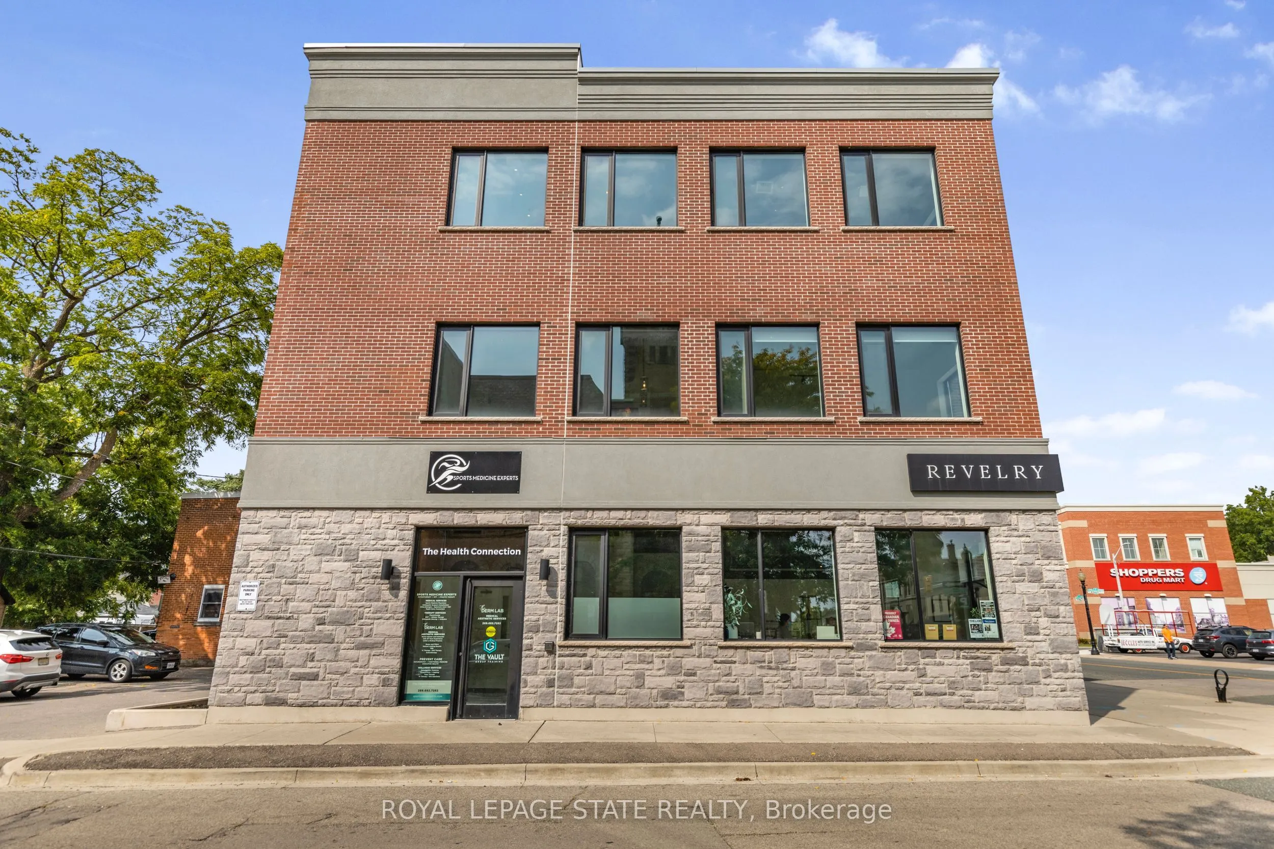 112 King Street W, #Level 3