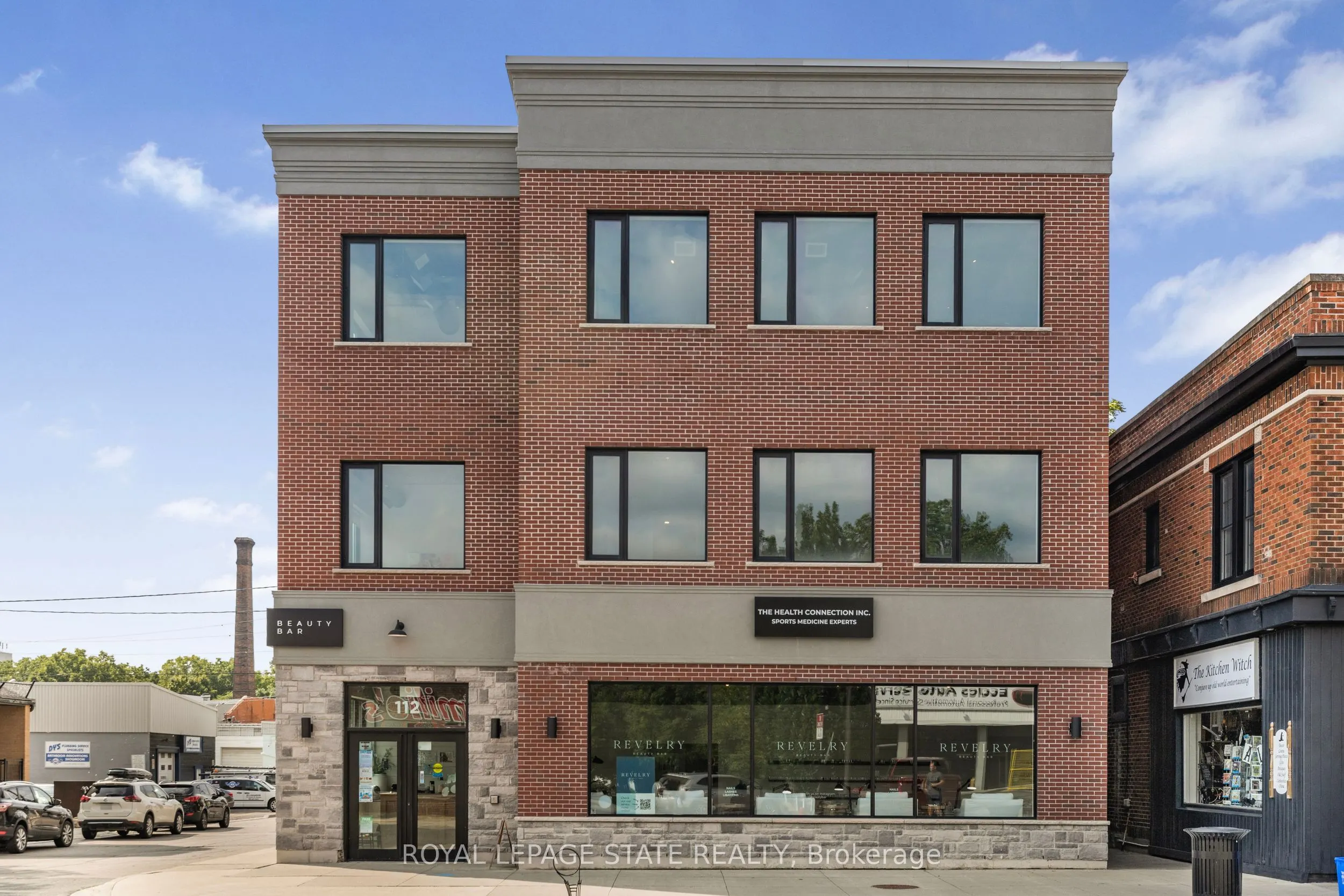 112 King Street W, #Level 3