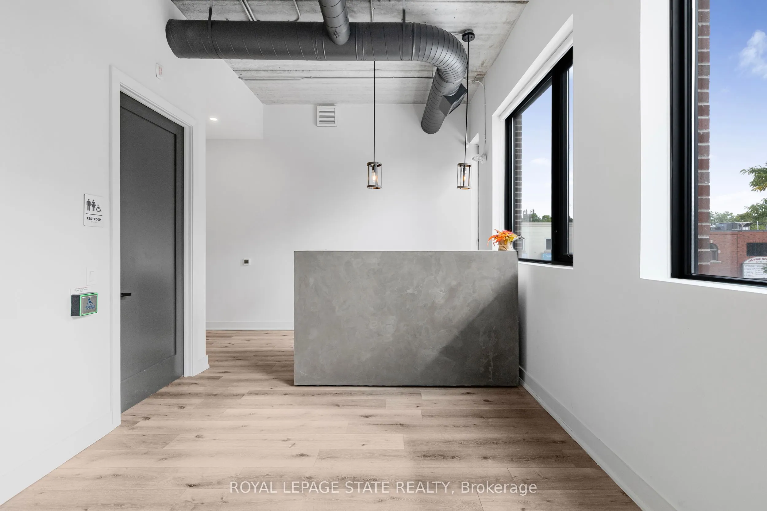 112 King Street W, #Level 2 & 3