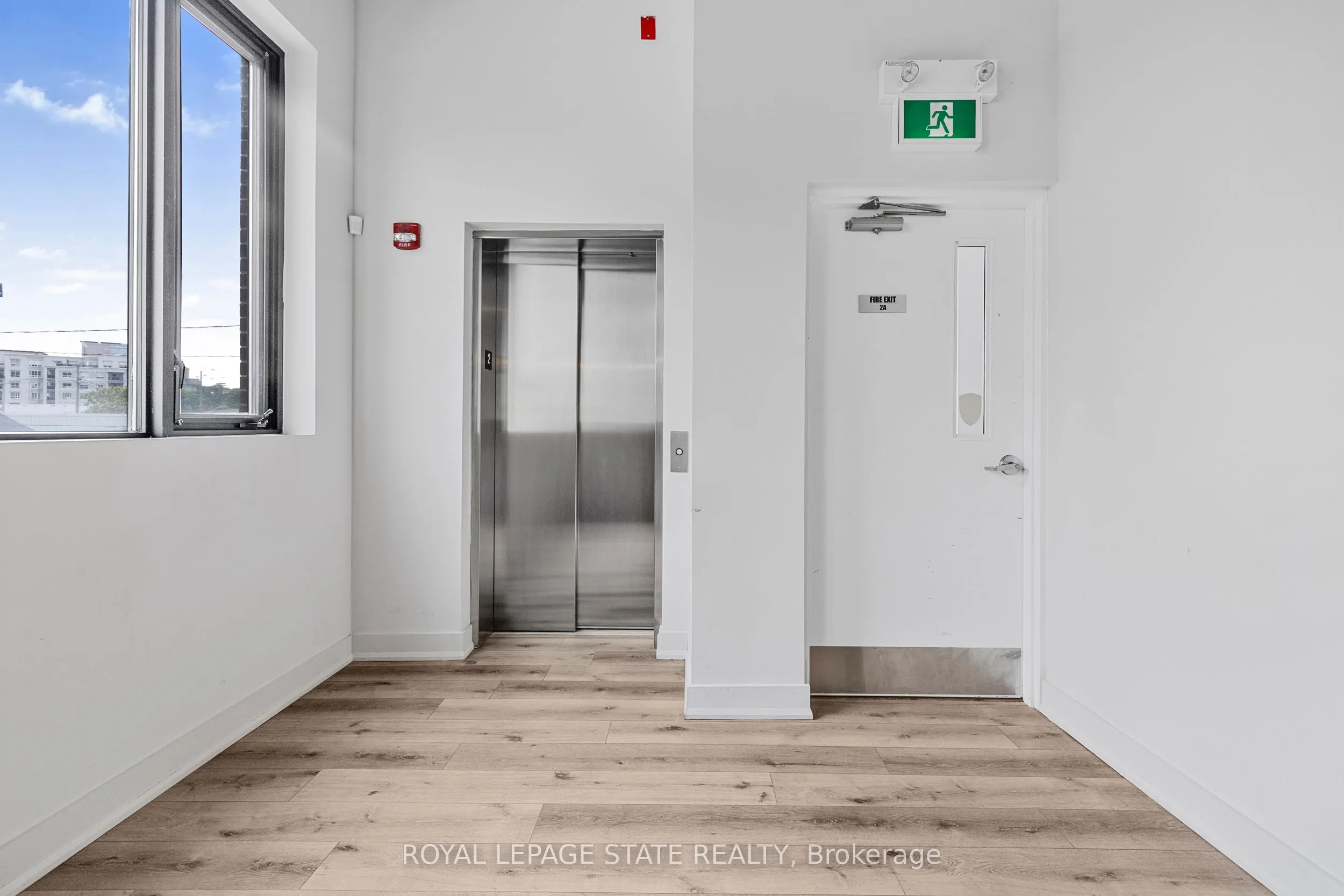 112 King Street W, #Level 2 & 3