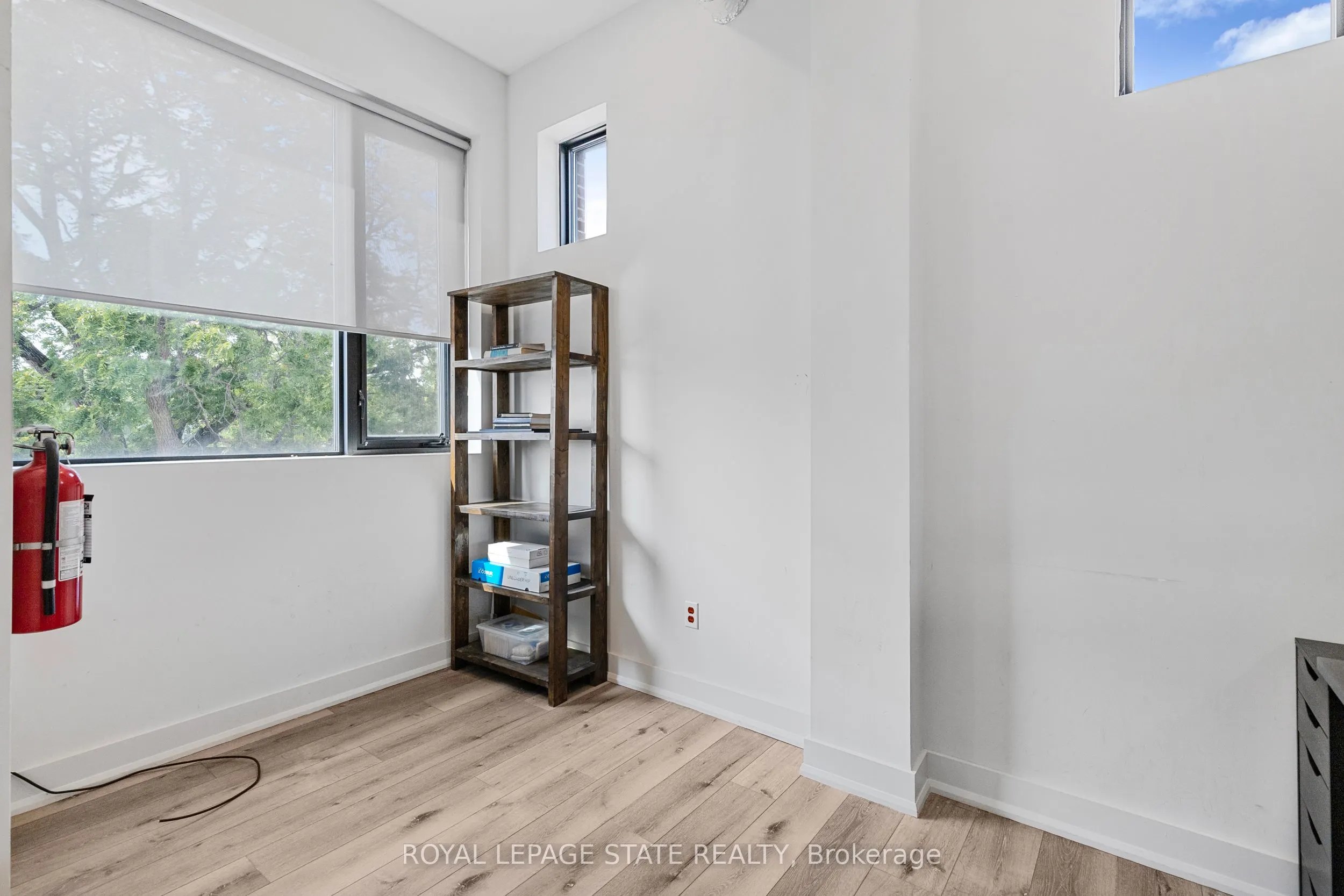 112 King Street W, #Level 2 & 3