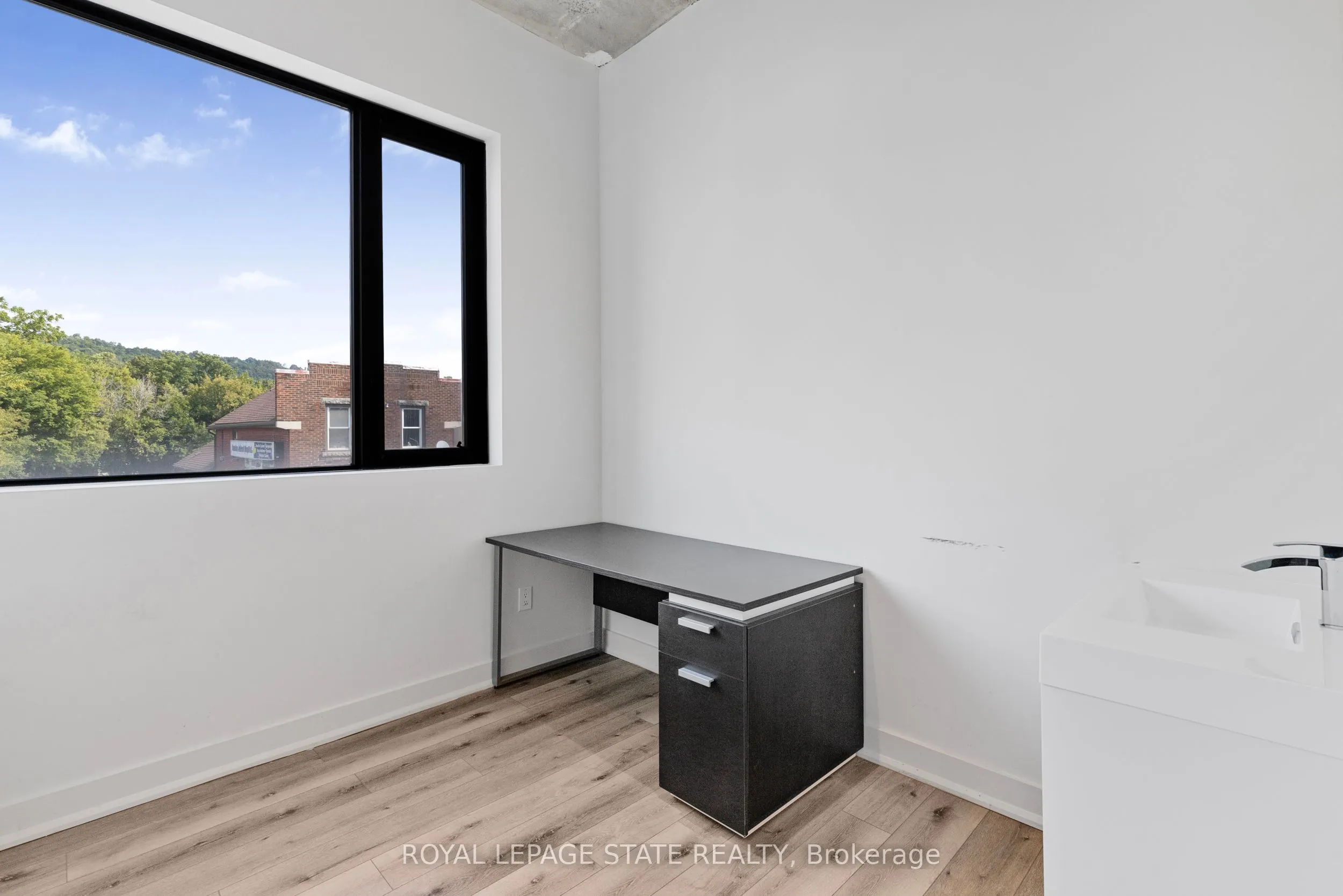 112 King Street W, #Level 2 & 3