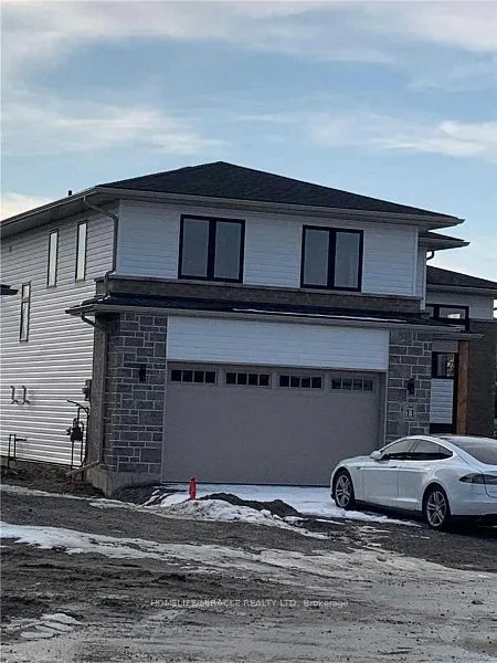 11 Lillys Court