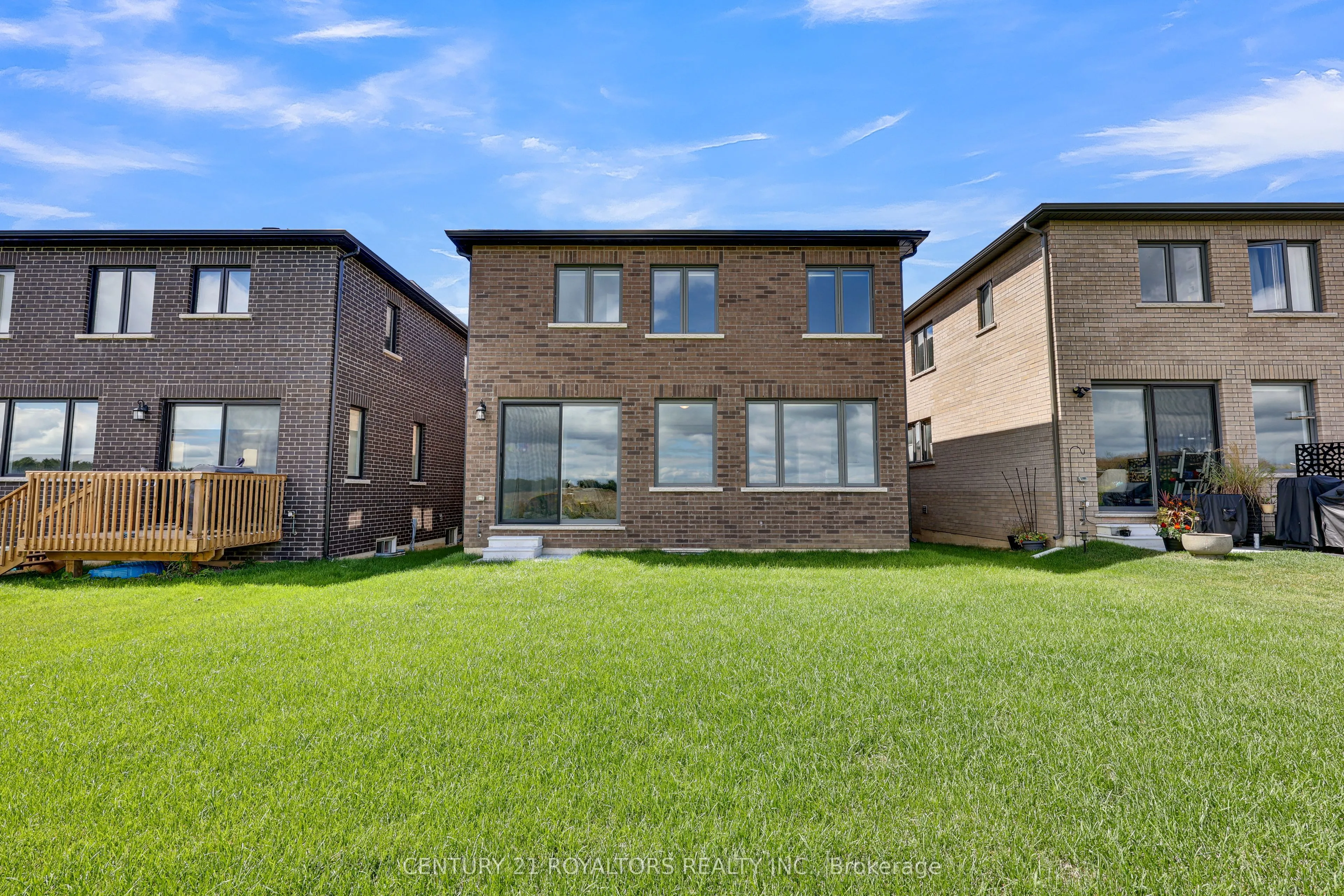 909 Knights Lane