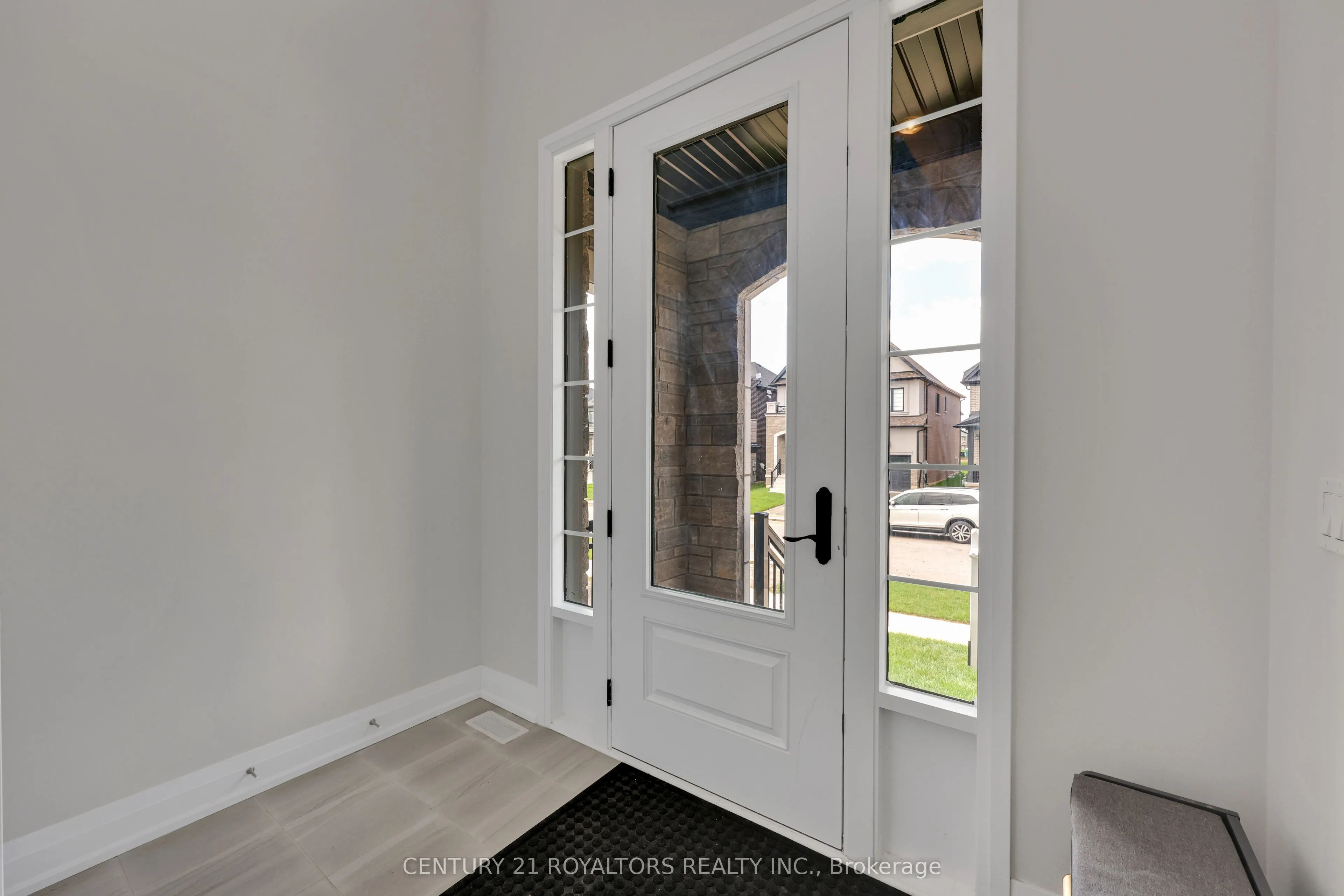 909 Knights Lane