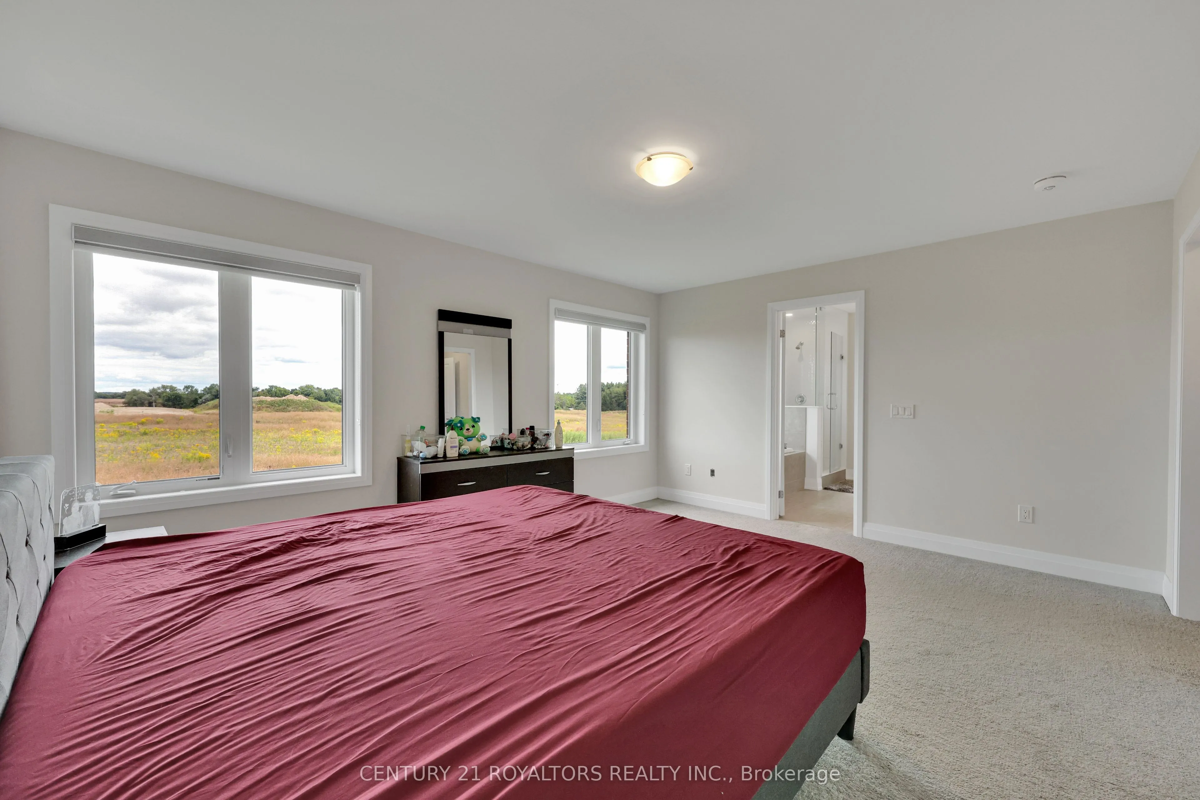 909 Knights Lane