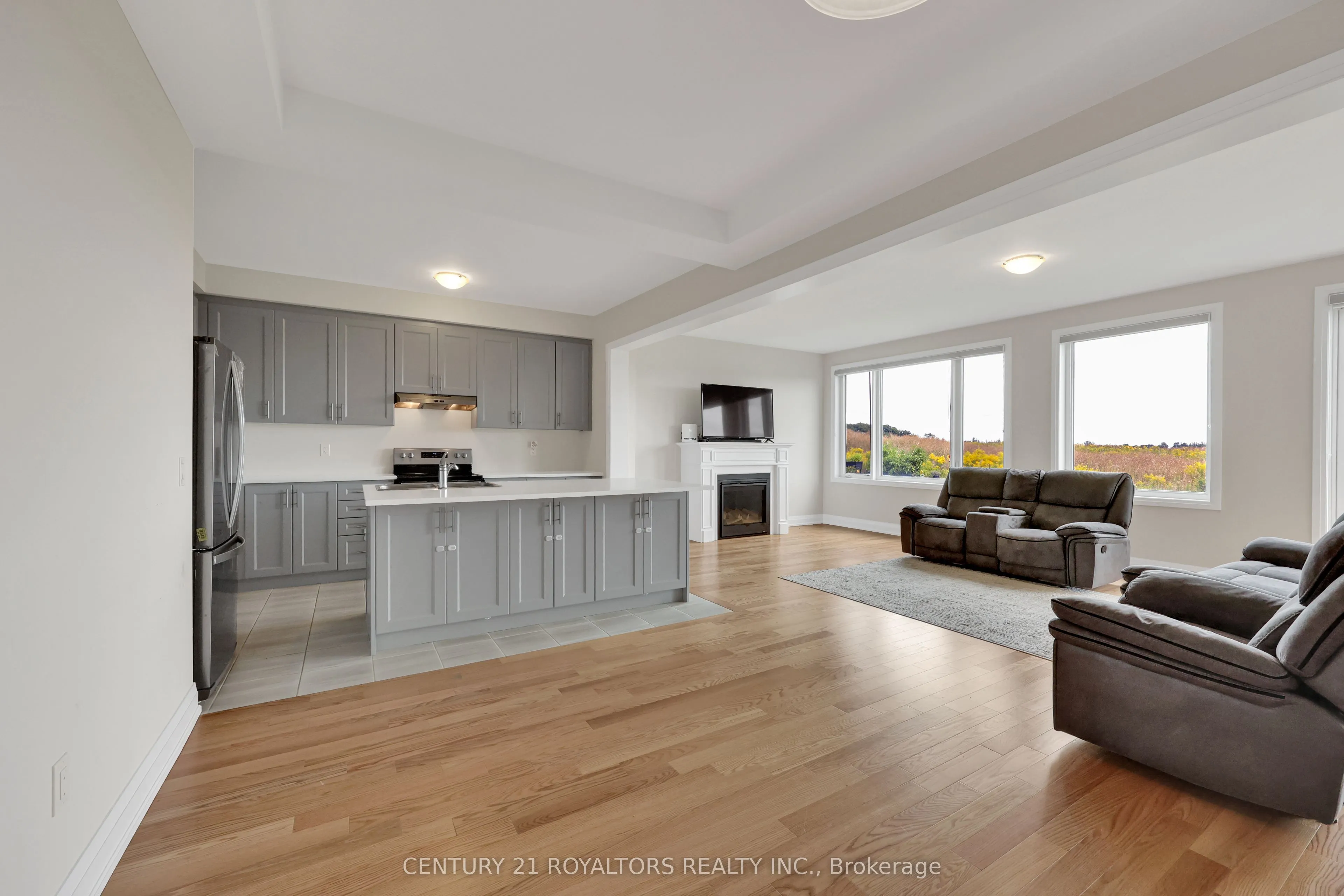 909 Knights Lane