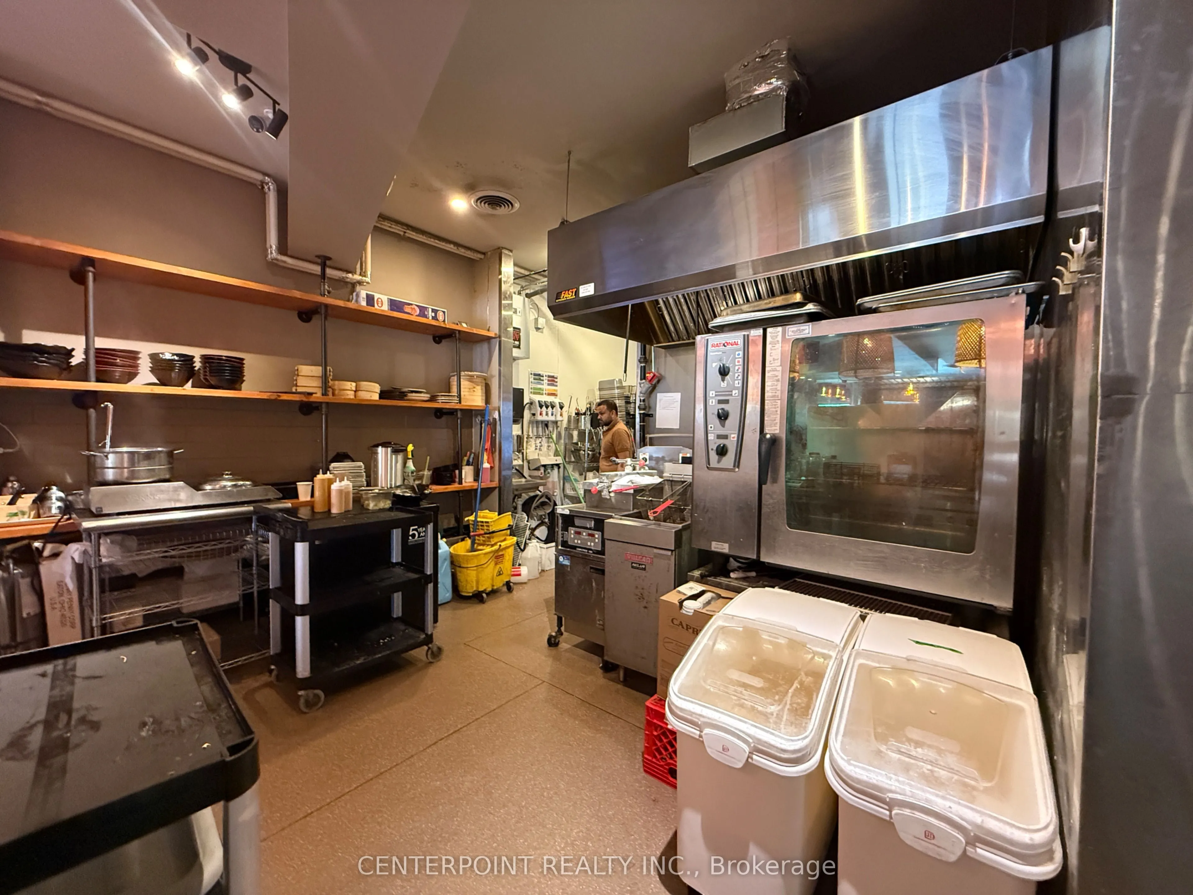 551 Richmond Street, #1
