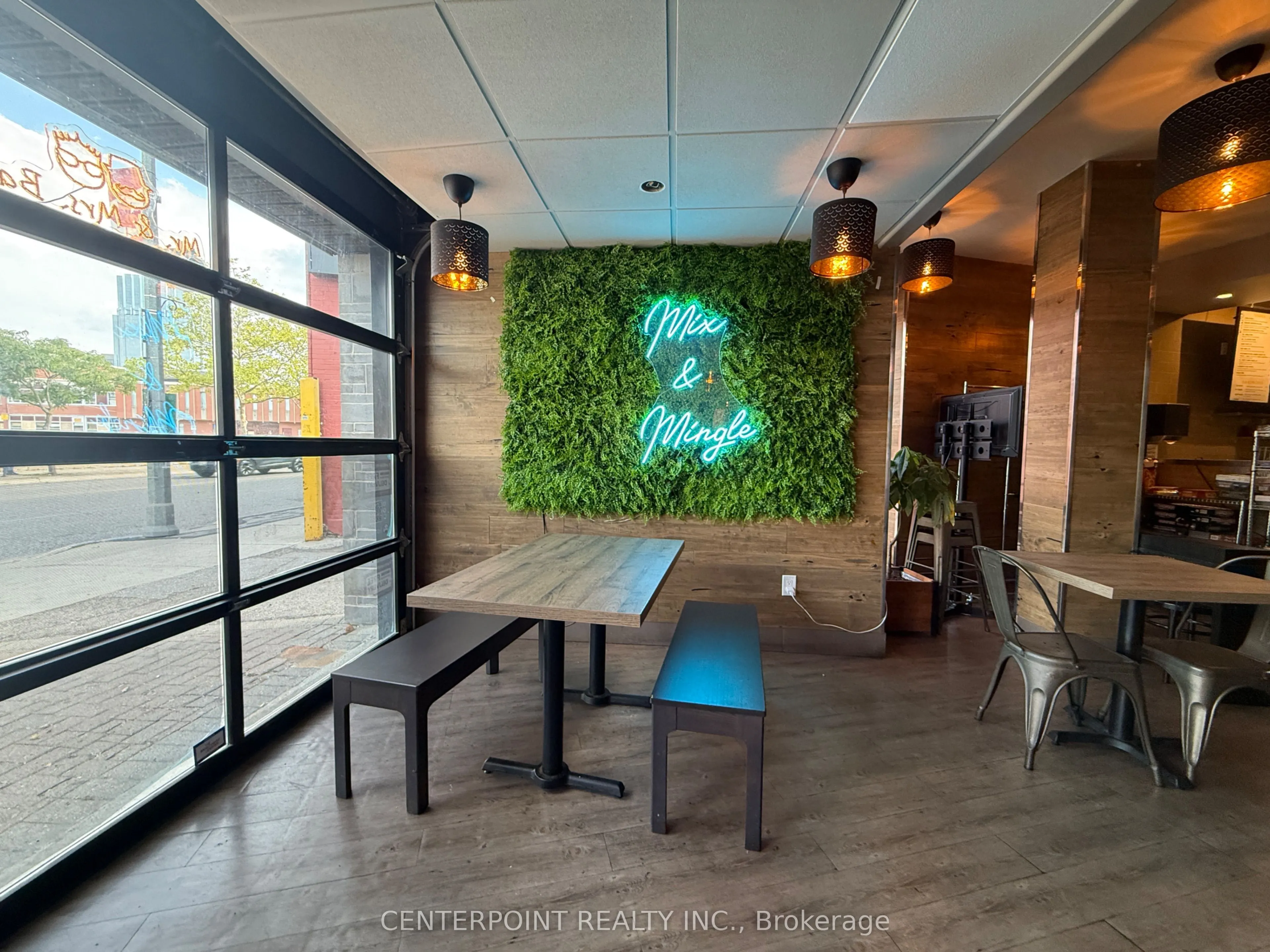 551 Richmond Street, #1