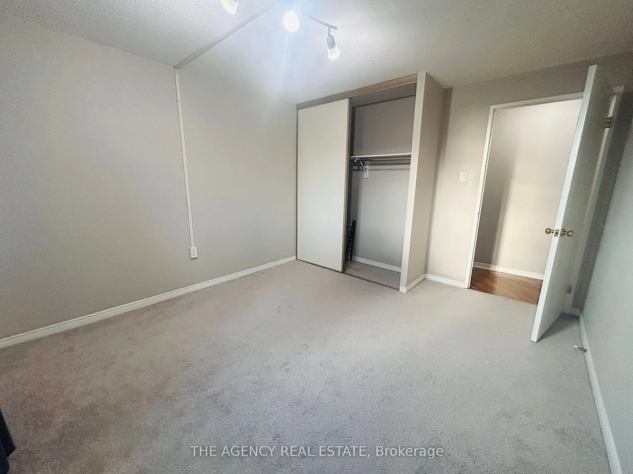 77 Base Line Road W, #602