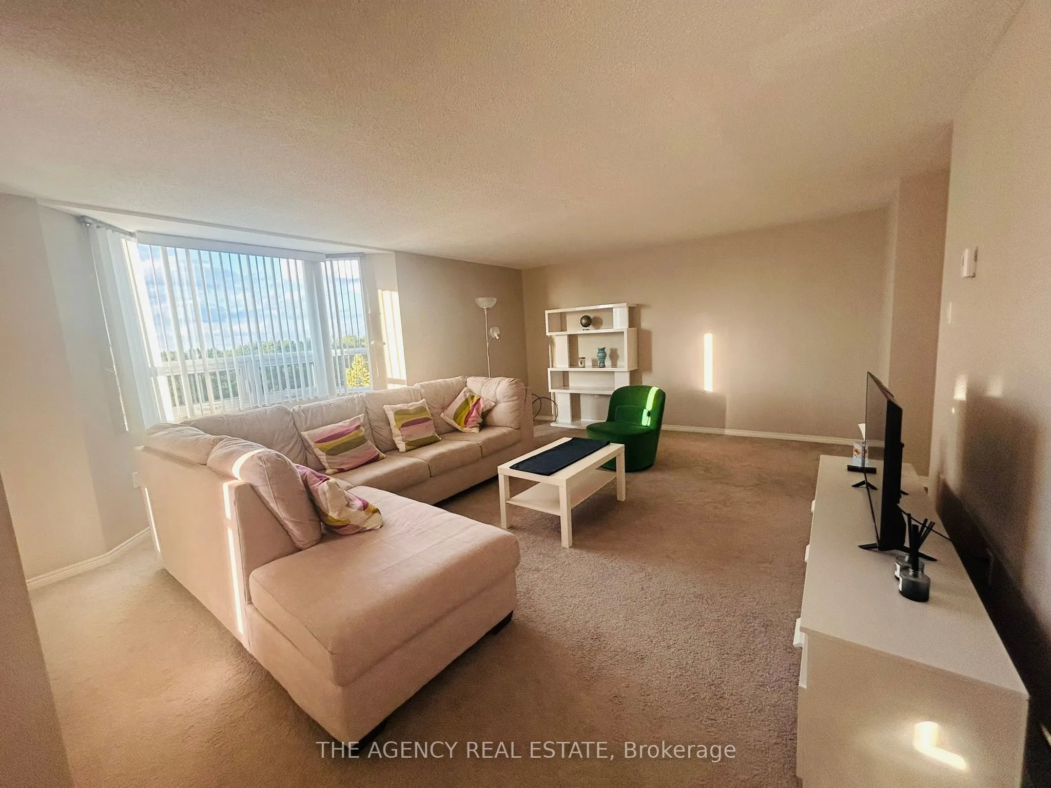 77 Base Line Road W, #602