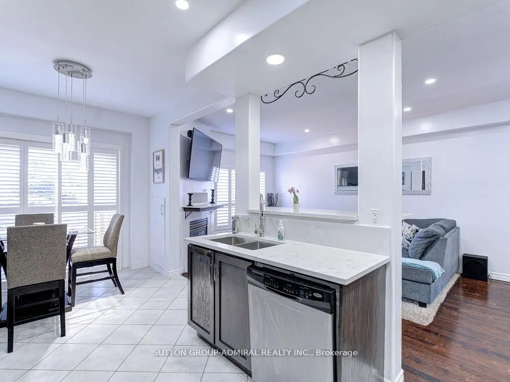 31 Palacebeach Trail