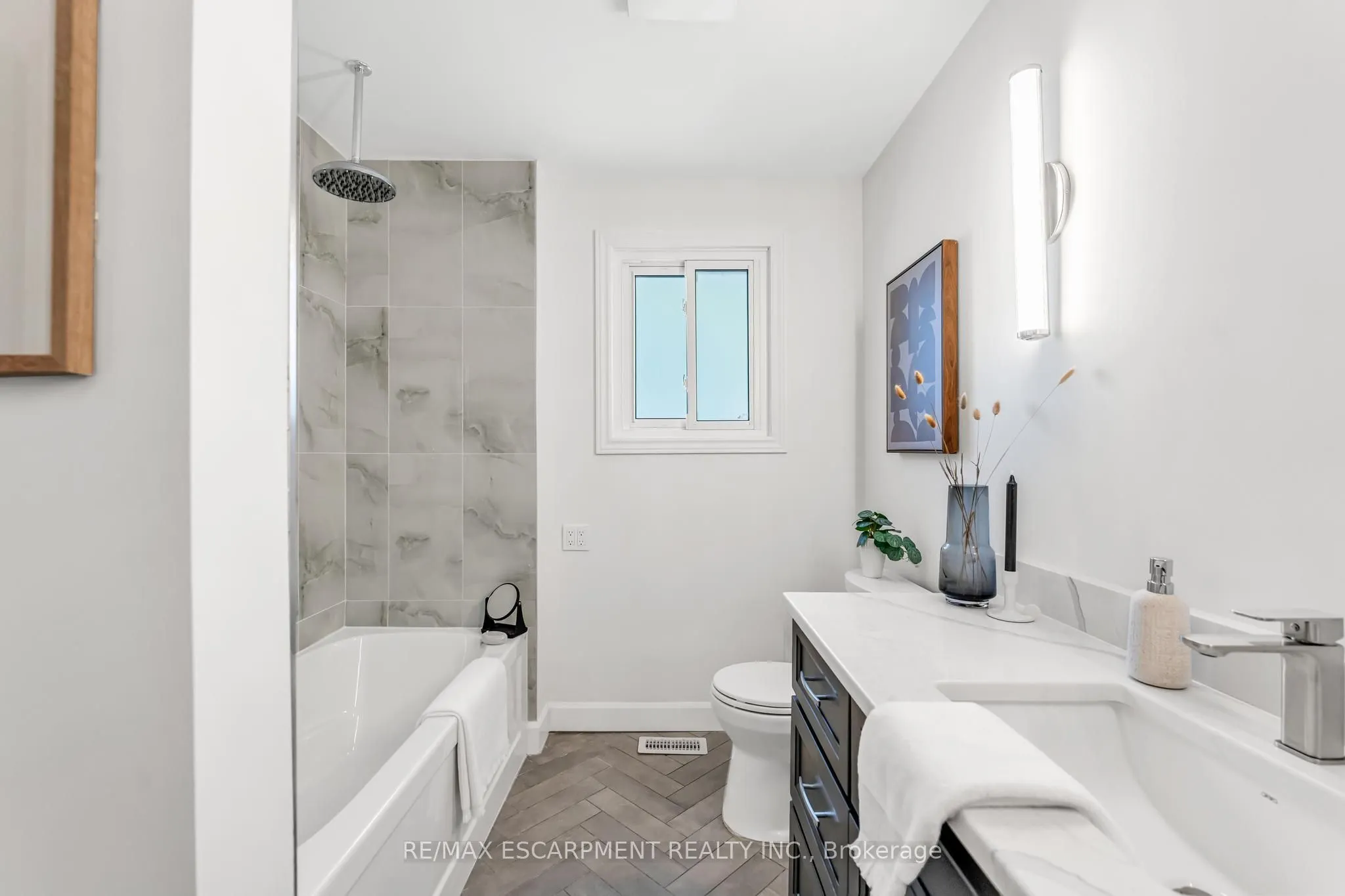 7119 Brian Crescent
