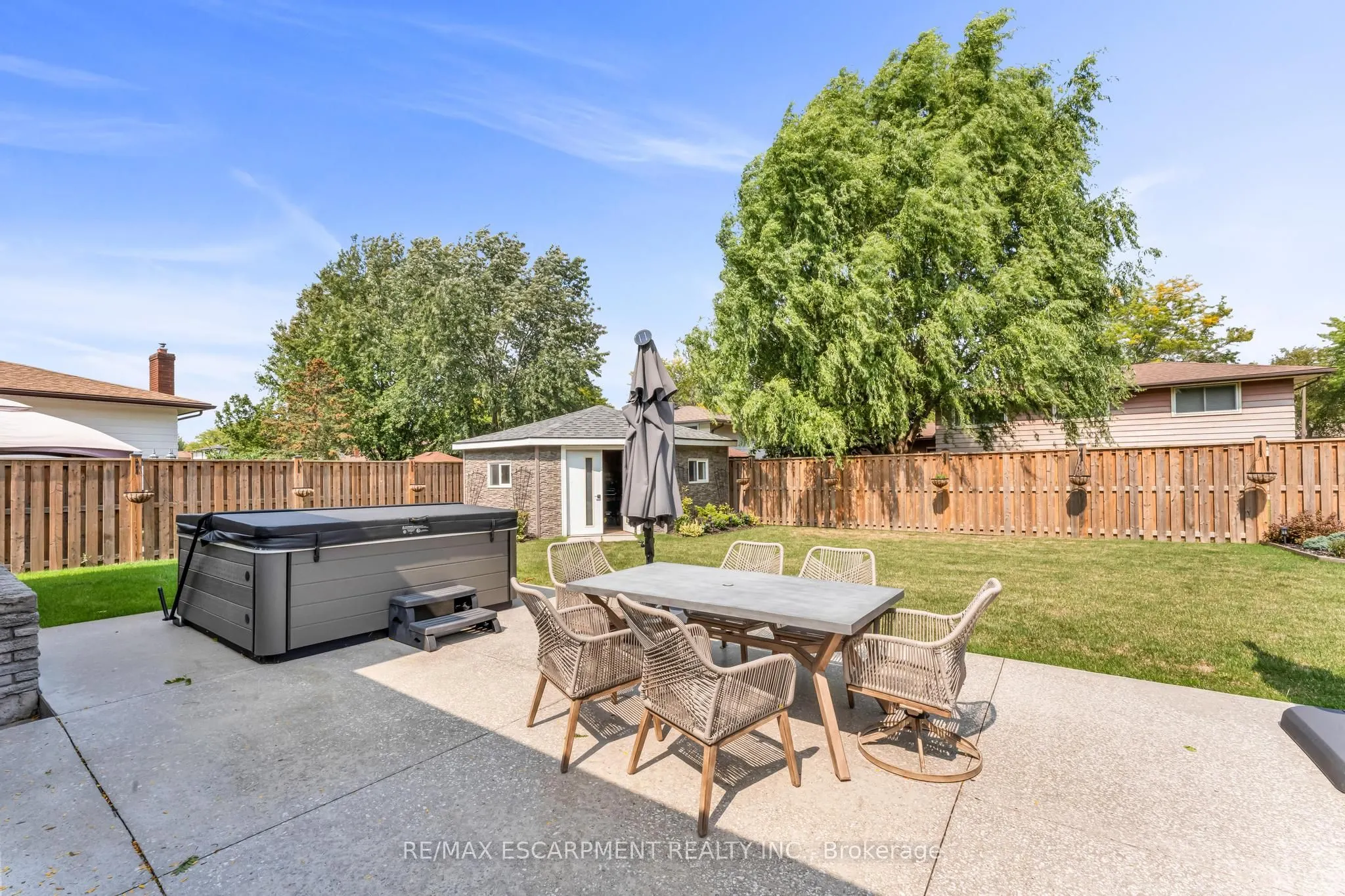 7119 Brian Crescent