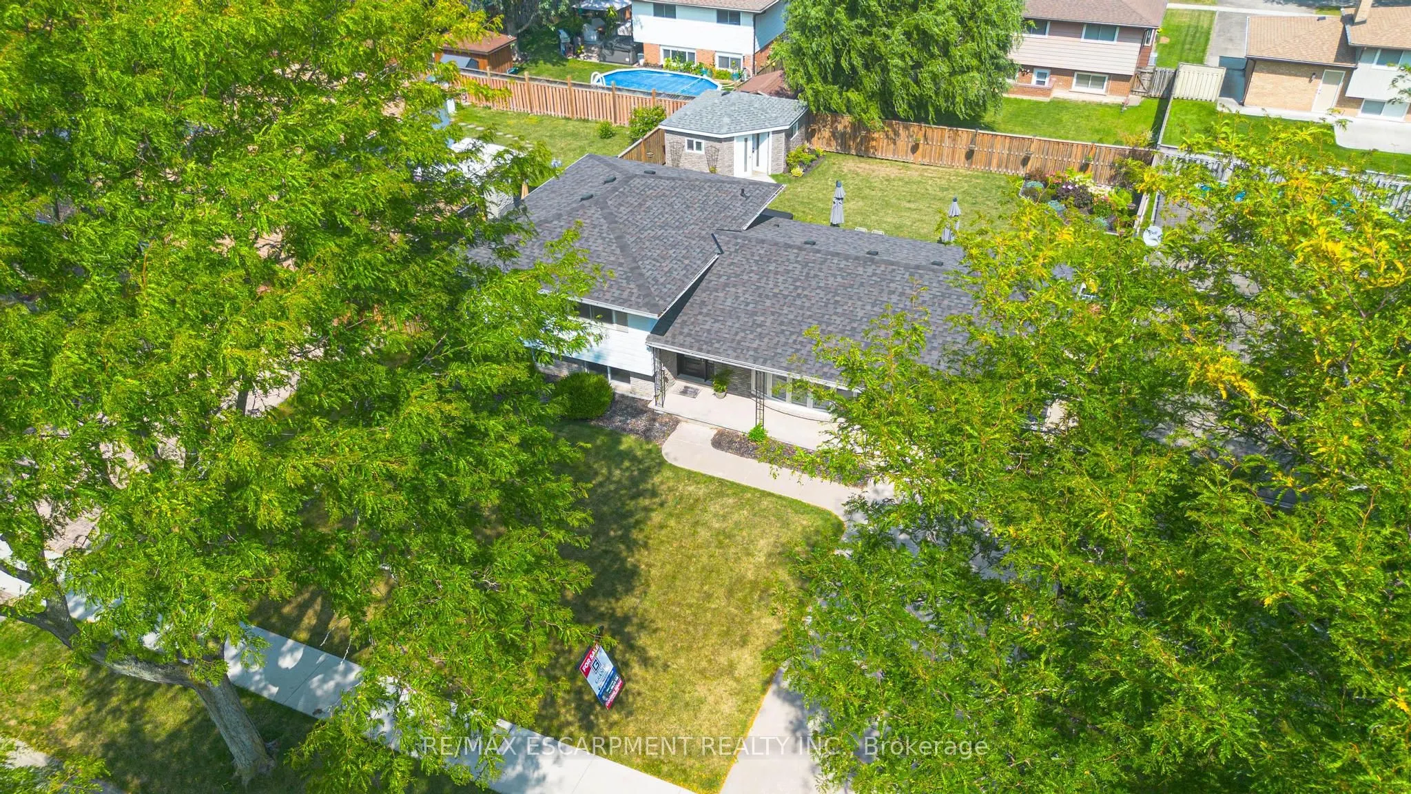 7119 Brian Crescent