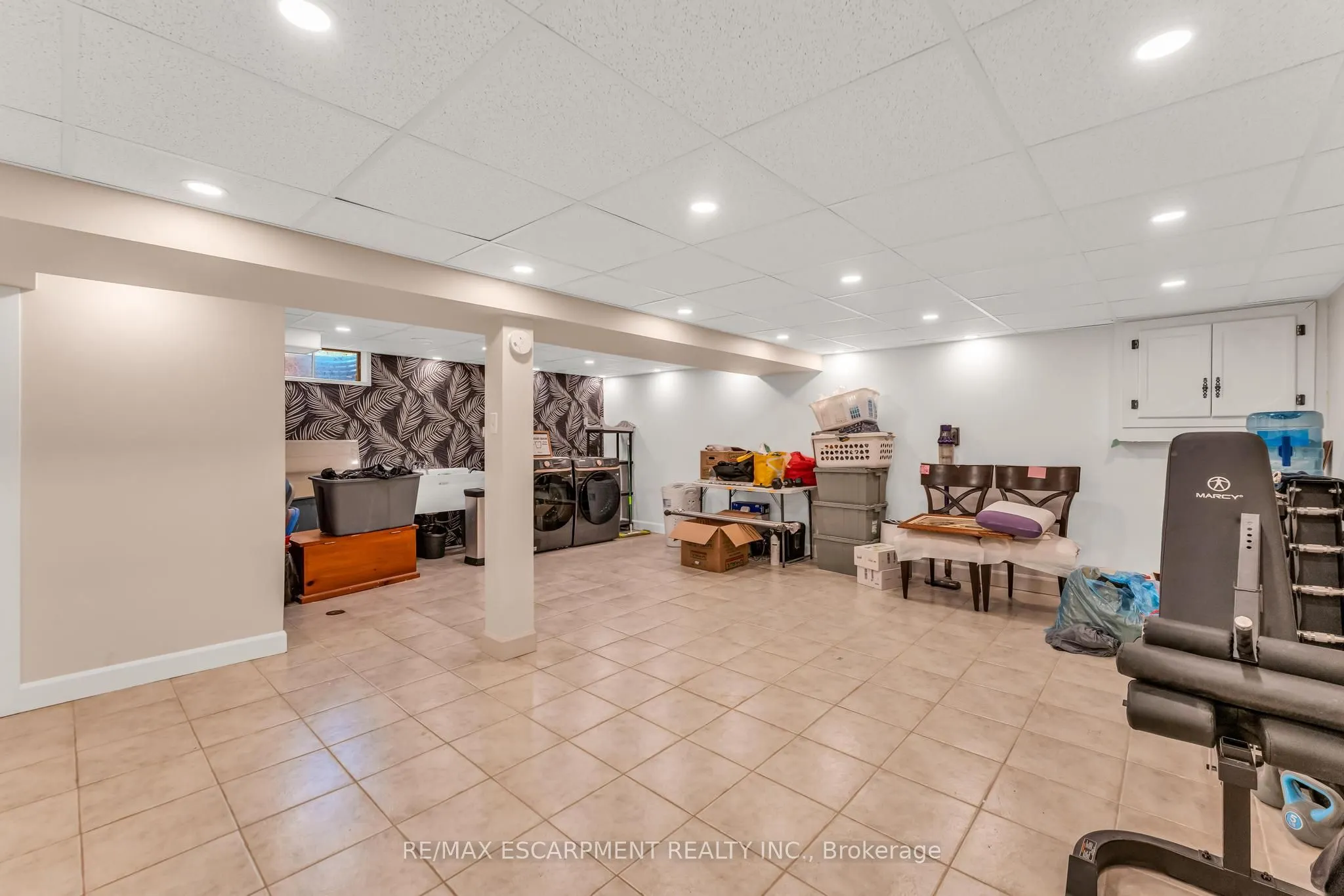 7119 Brian Crescent