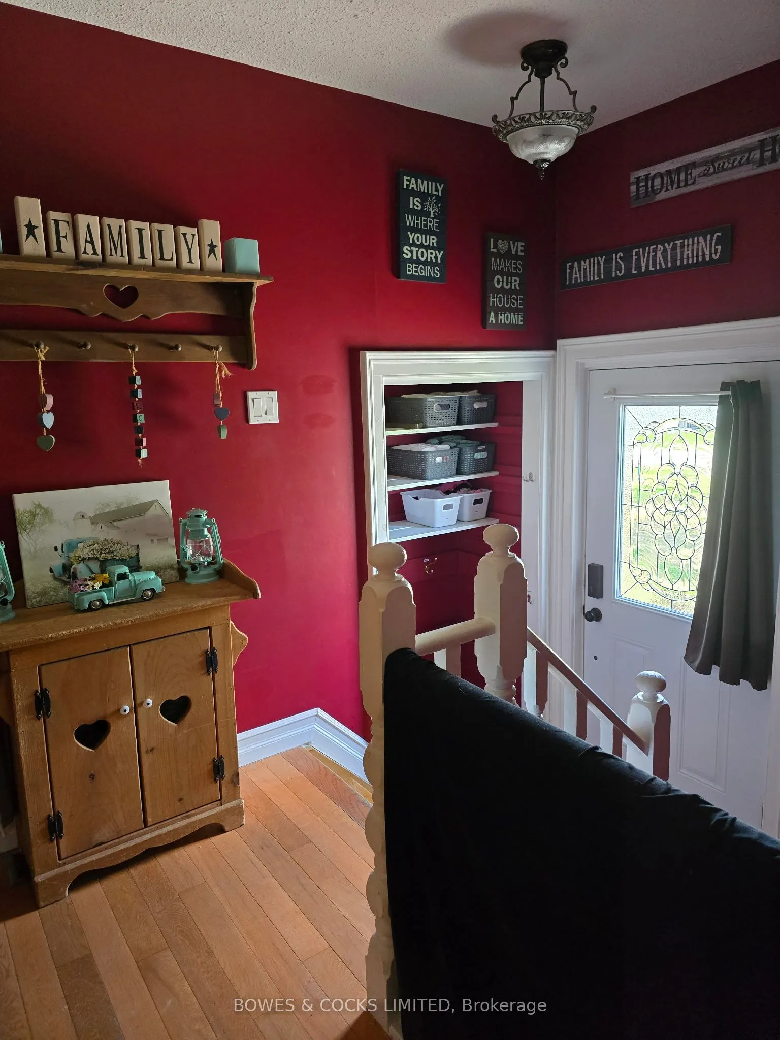 33 Maple Grove Road