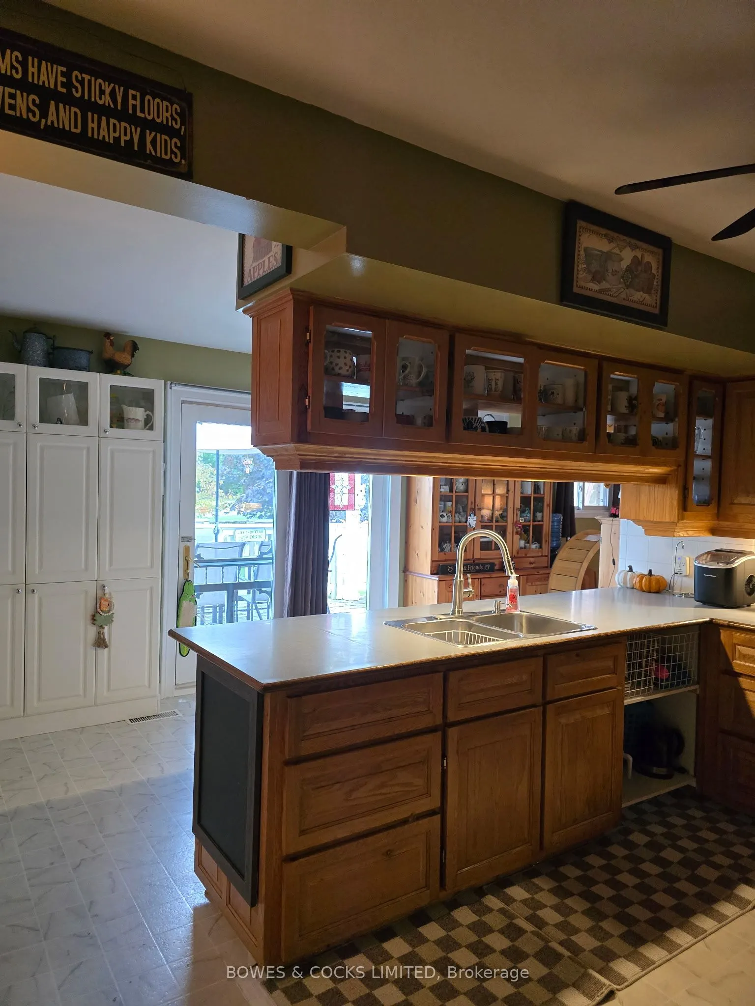 33 Maple Grove Road