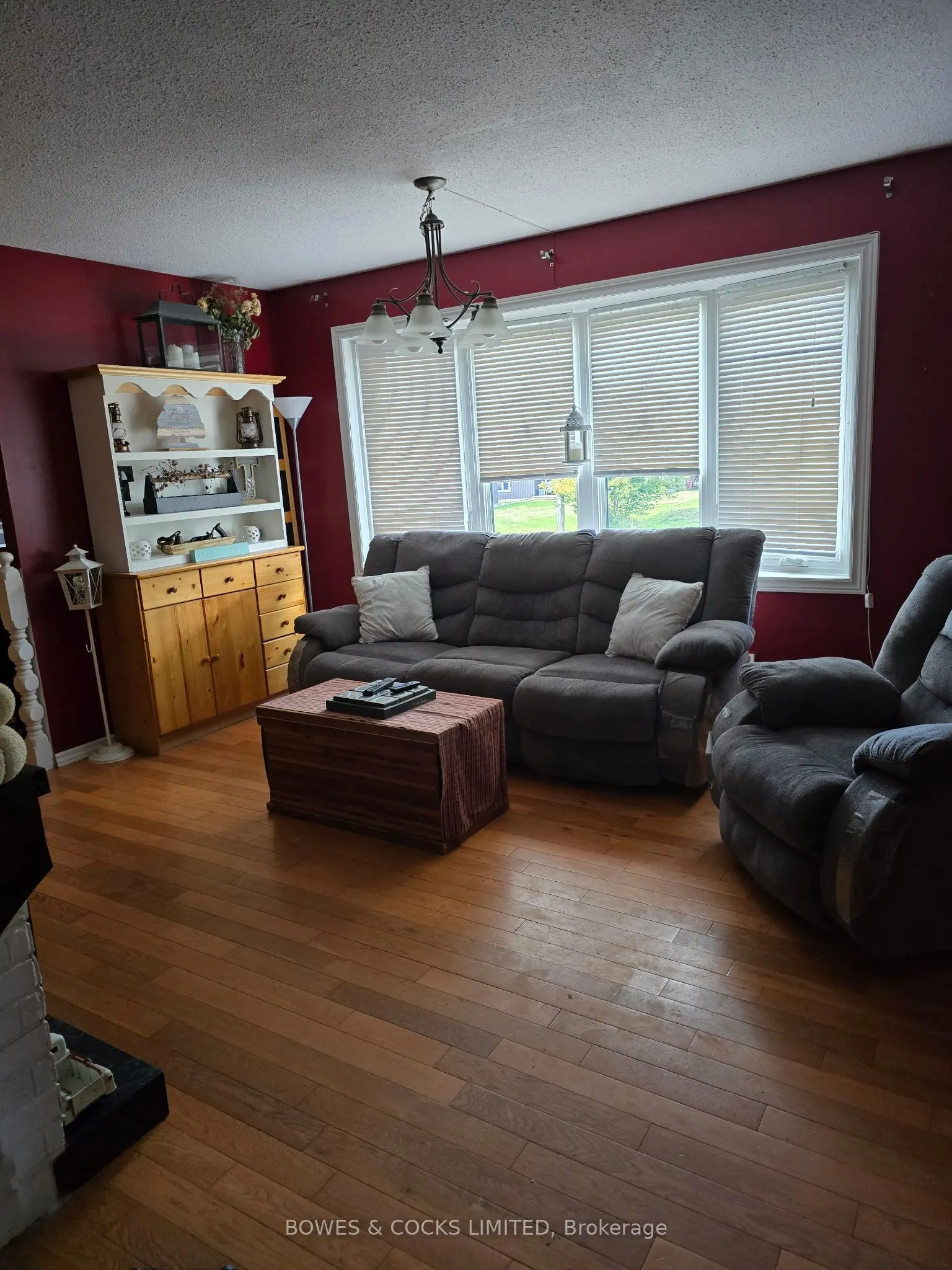 33 Maple Grove Road