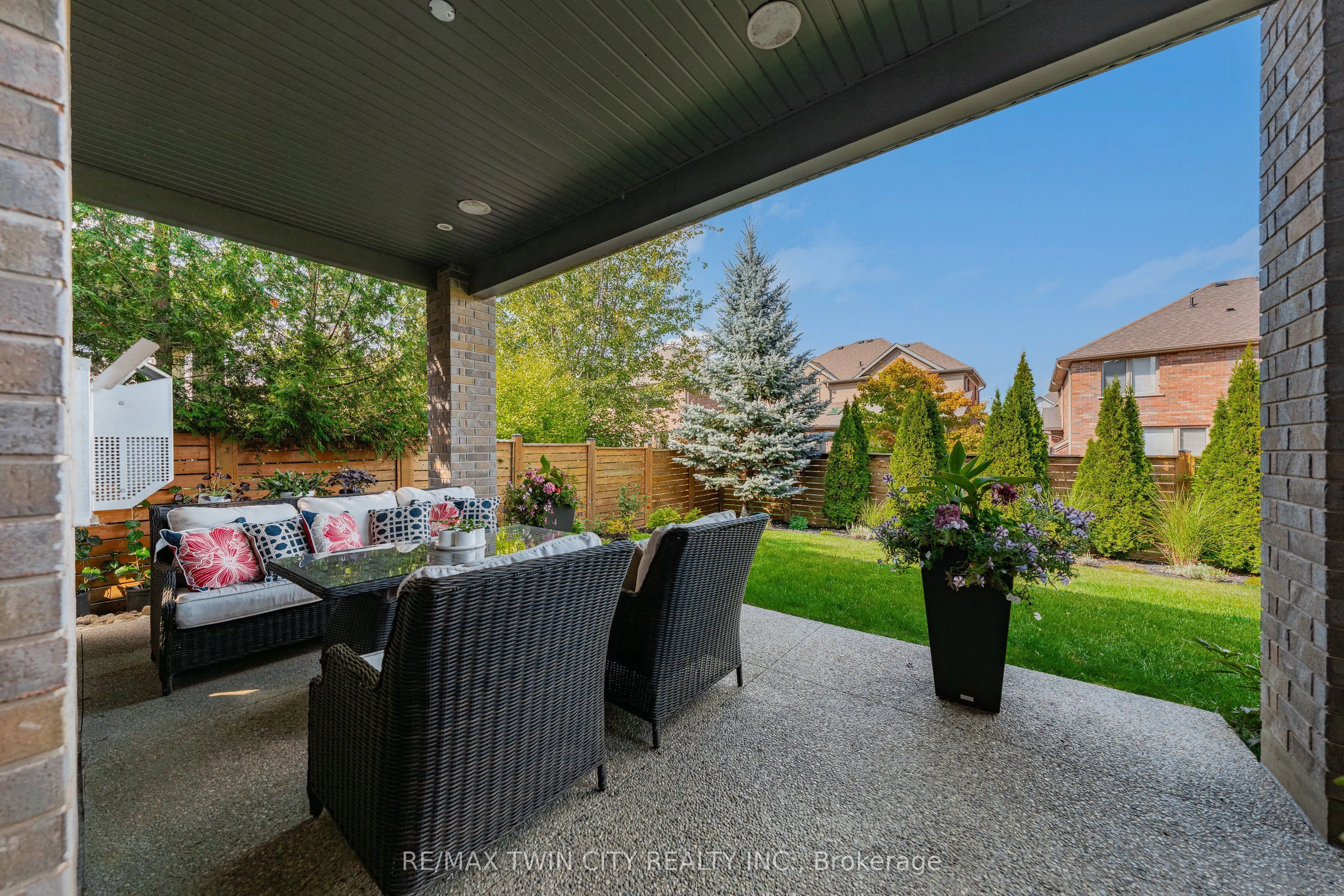 308 Deerfoot Trail