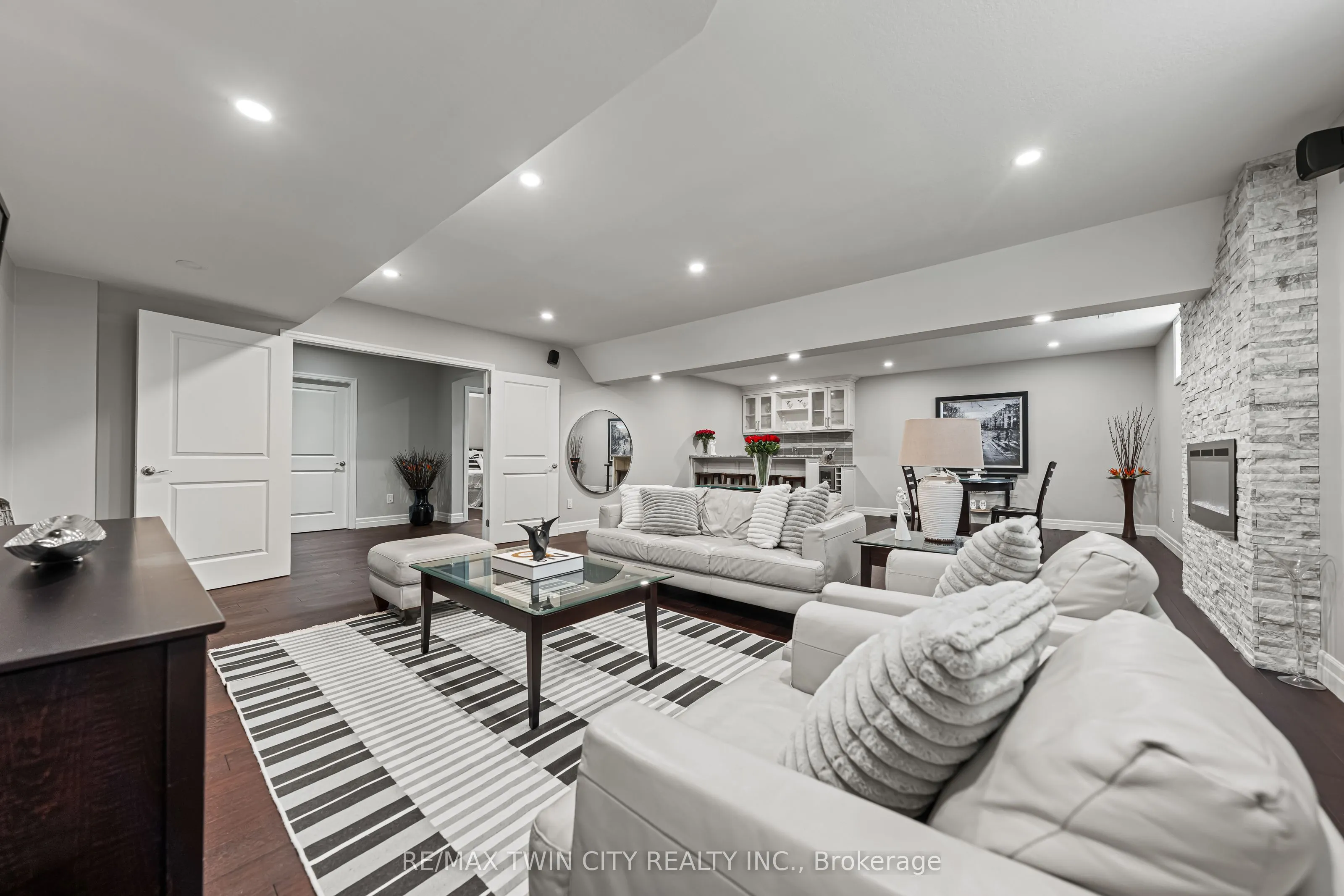 308 Deerfoot Trail