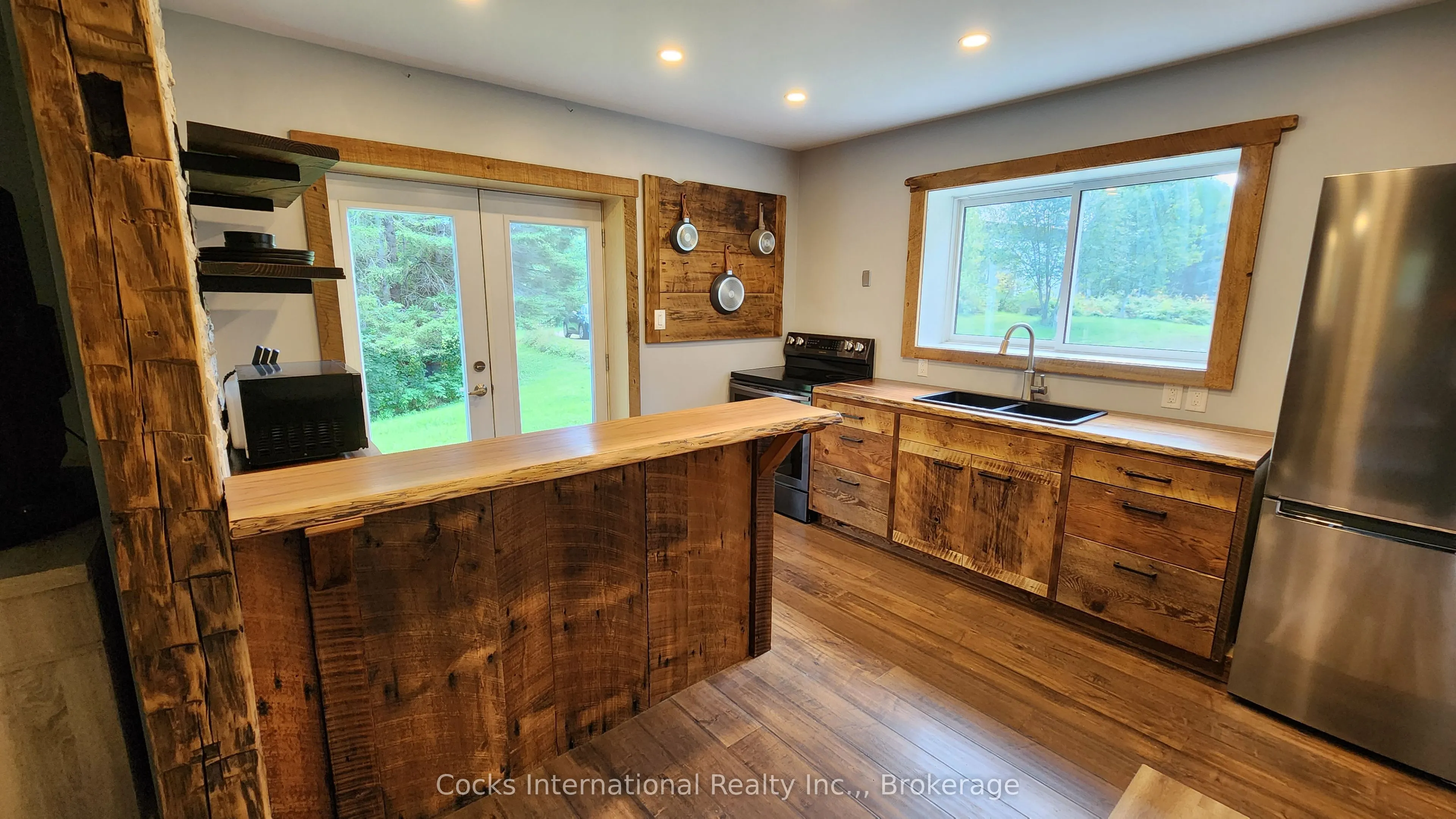 96 Pickerel & Jack Lake Road