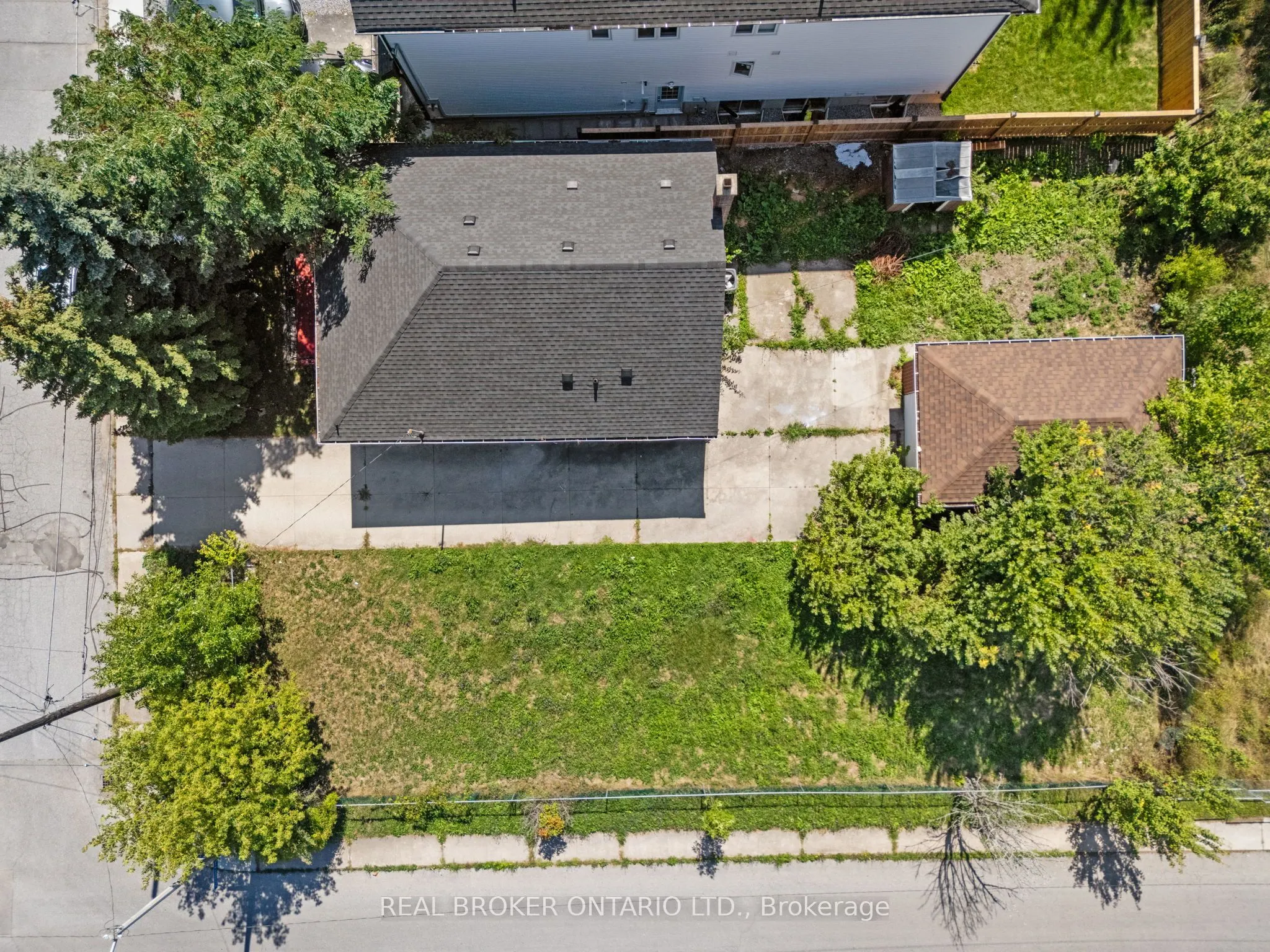 4083 Acheson Avenue