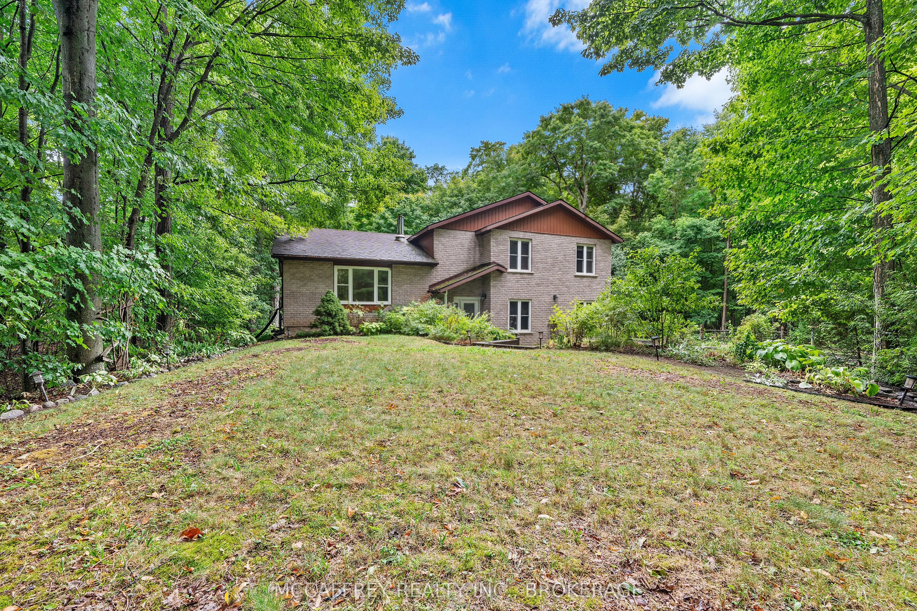 2985 Alton Road W