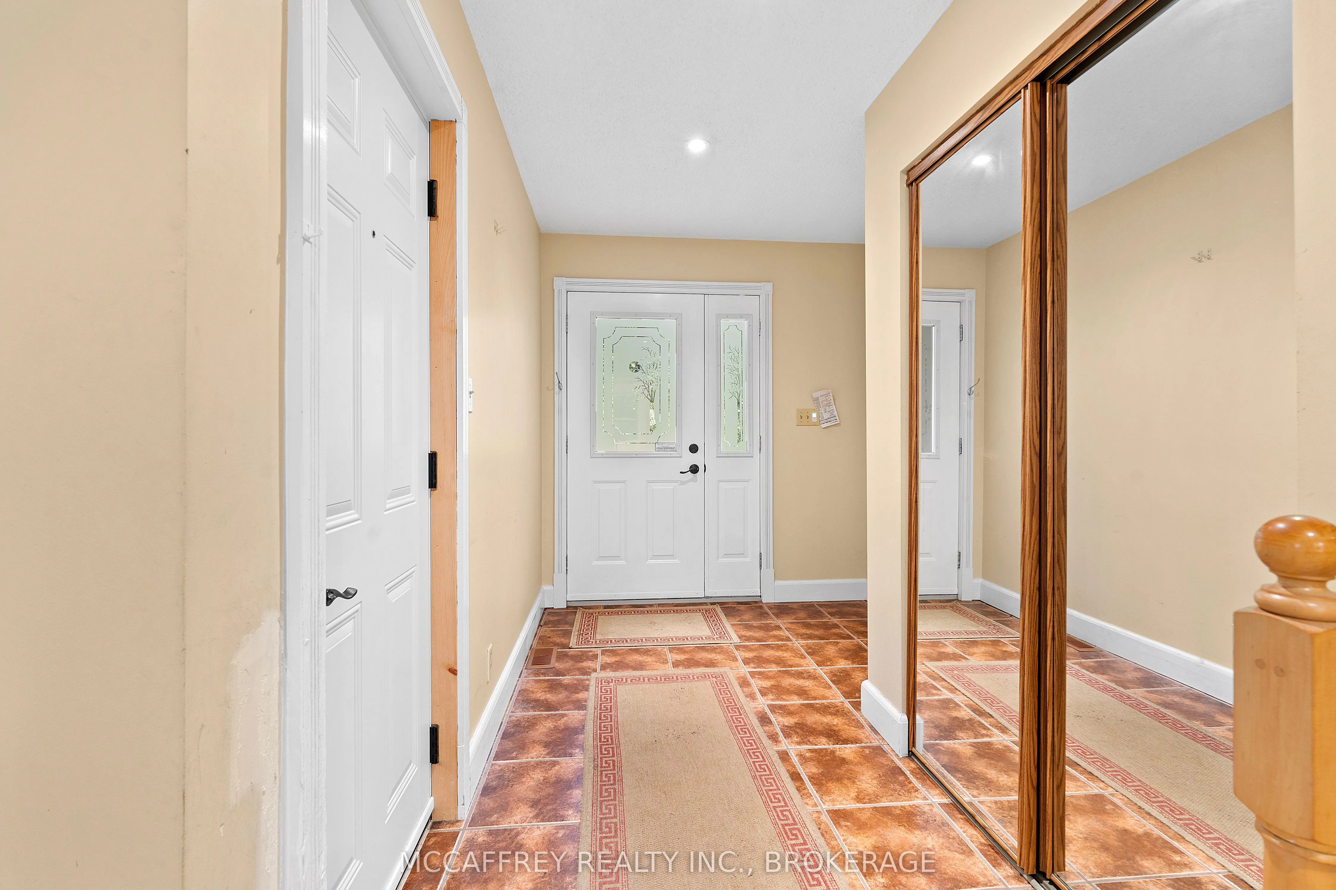 2985 Alton Road W