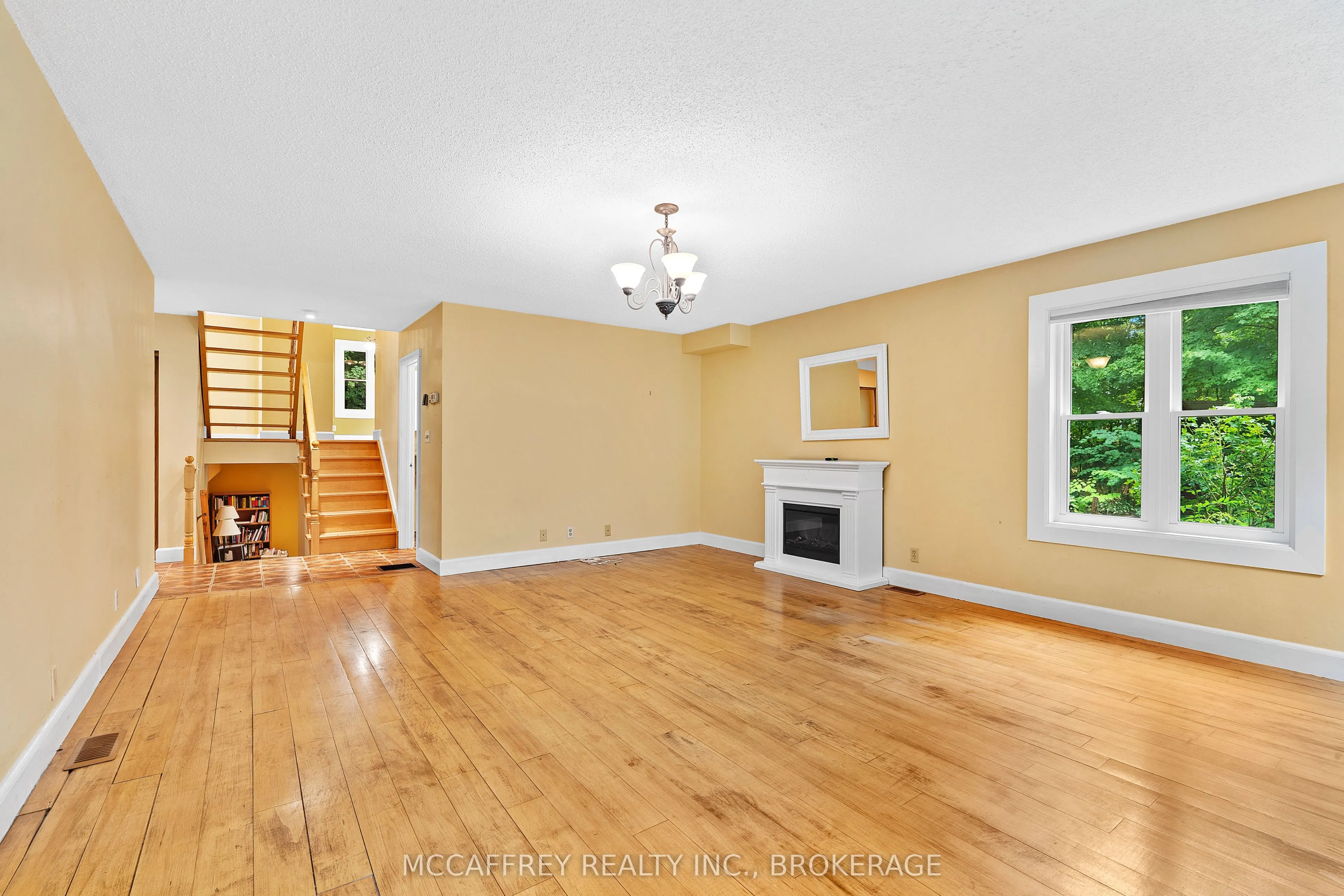 2985 Alton Road W