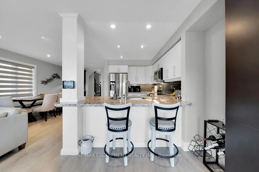 123 WESTBANK Trail