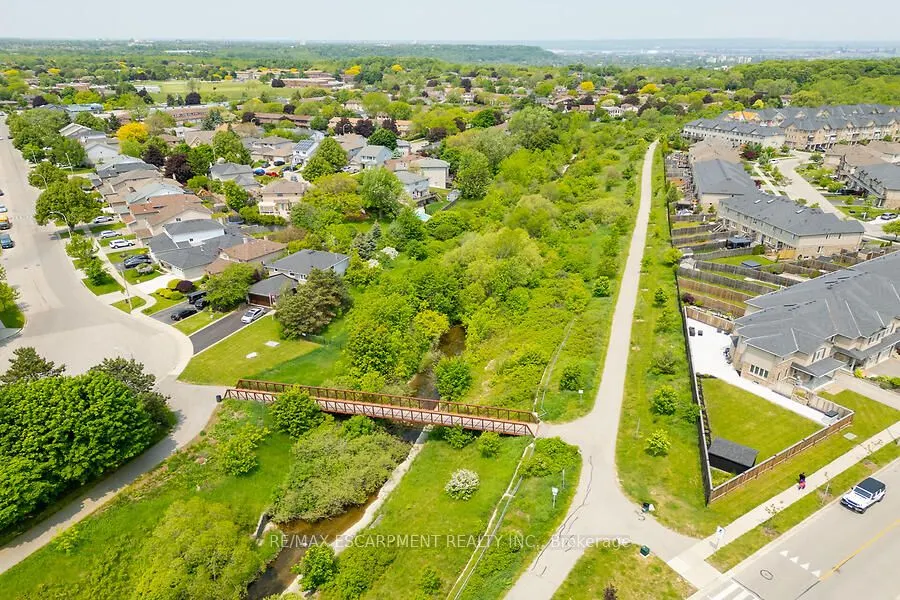 123 WESTBANK Trail