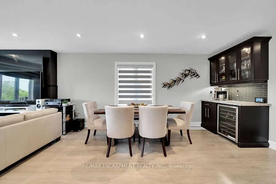 123 WESTBANK Trail